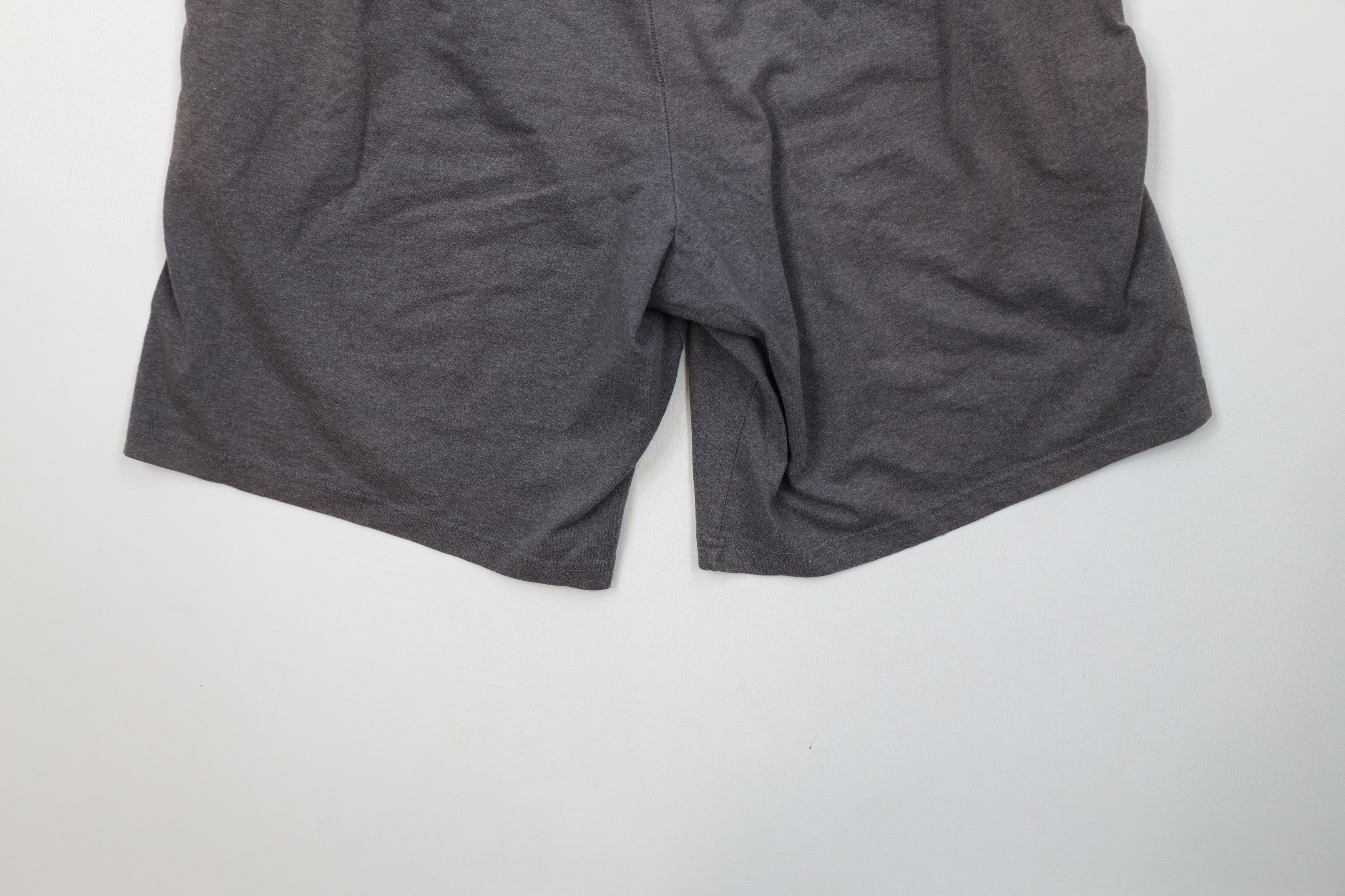 Champion × Vintage Vintage Champion Logo Sun Faded Above Knee Shorts Gray Size US 32 / EU 48 - 13 Thumbnail