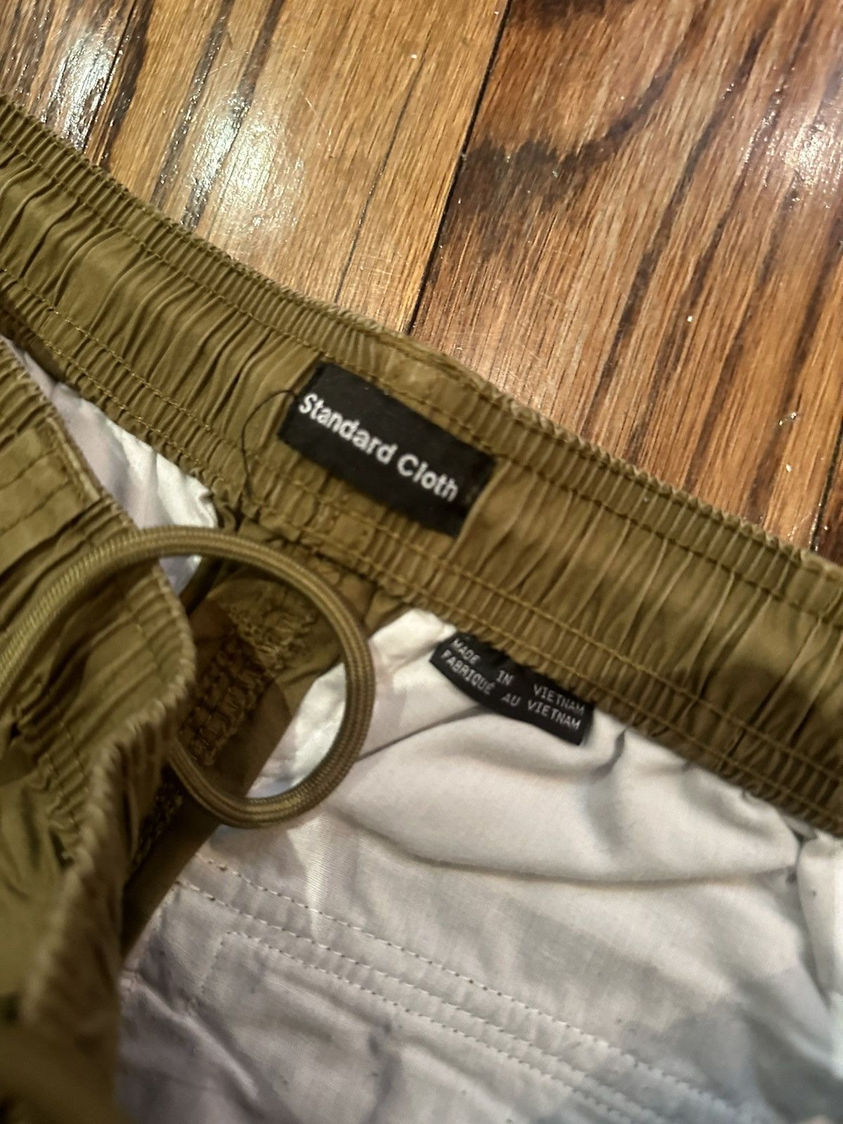 Standard Cloth Green Cargo Pants Size US 31 - 2 Thumbnail