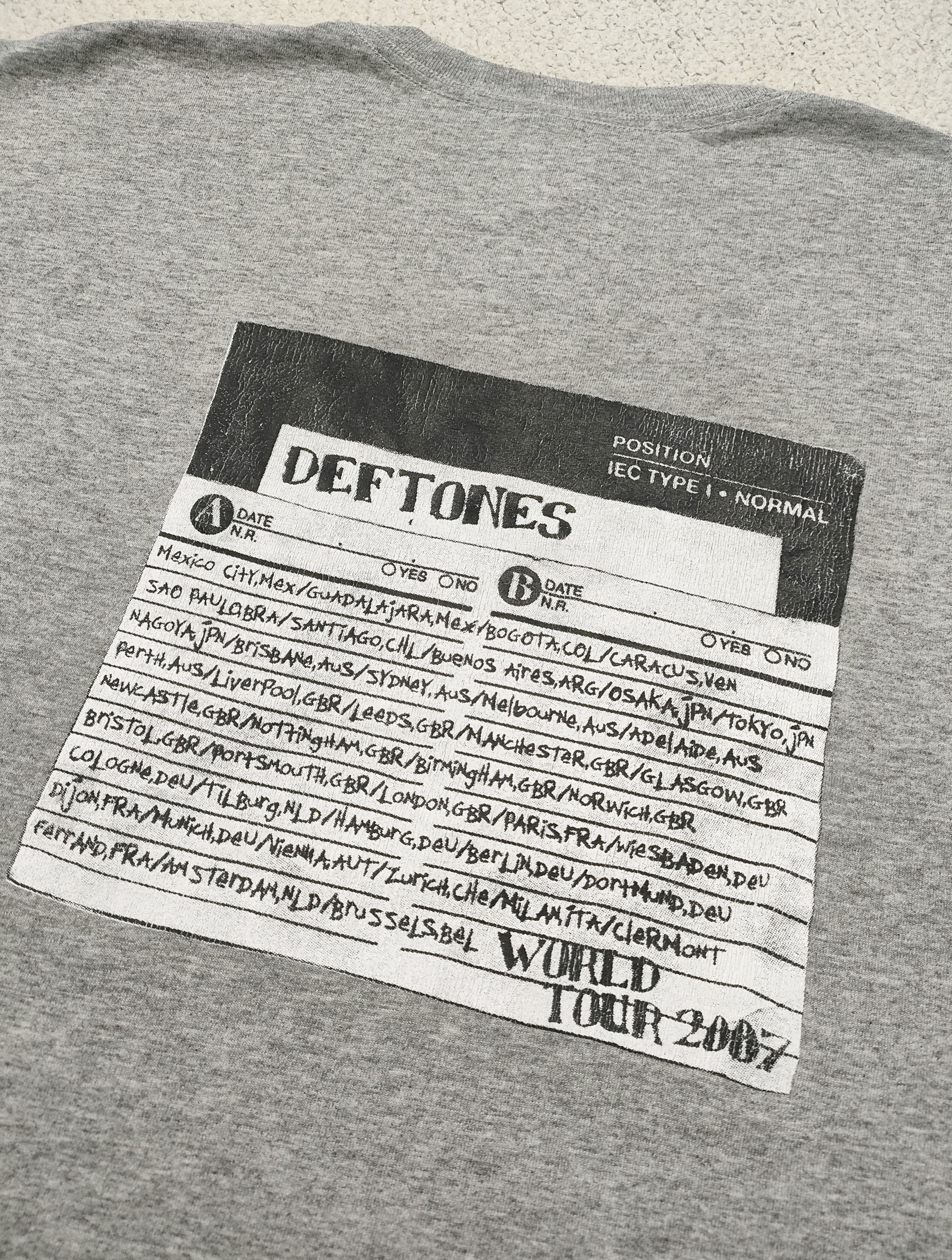 Band Tees DEFTONES 'WORLD TOUR 2007' Vintage Band T-Shirt Size US L / EU 52-54 / 3 - 13 Thumbnail