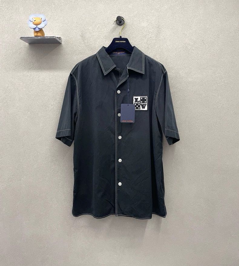 Louis Vuitton Louis Vuitton 24 black short-sleeved shirt Size US XL / EU 56 / 4 - 1 Thumbnail