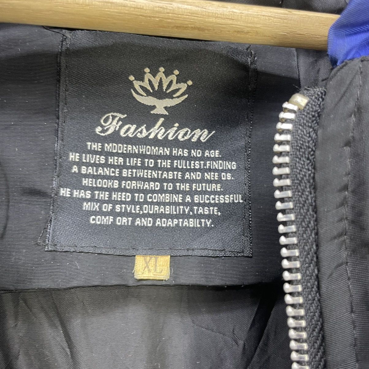 Japanese Brand Japanese Brand Fashion Bomber Colourfull Hooded Jacket Size US L / EU 52-54 / 3 - 8 Thumbnail