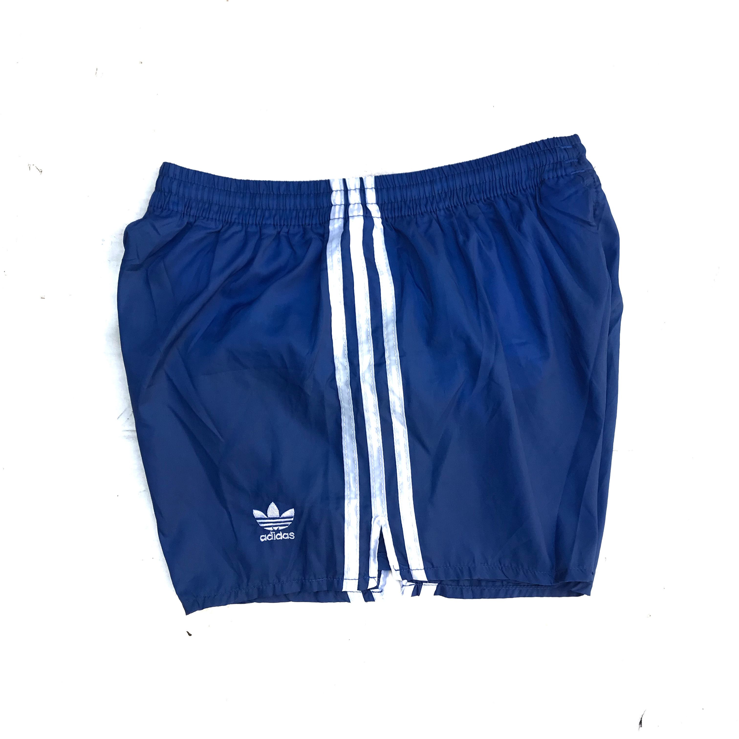 Adidas Vintage adidas Short Pants Classic Navy Blue Size US 36 / EU 52 - 7 Thumbnail