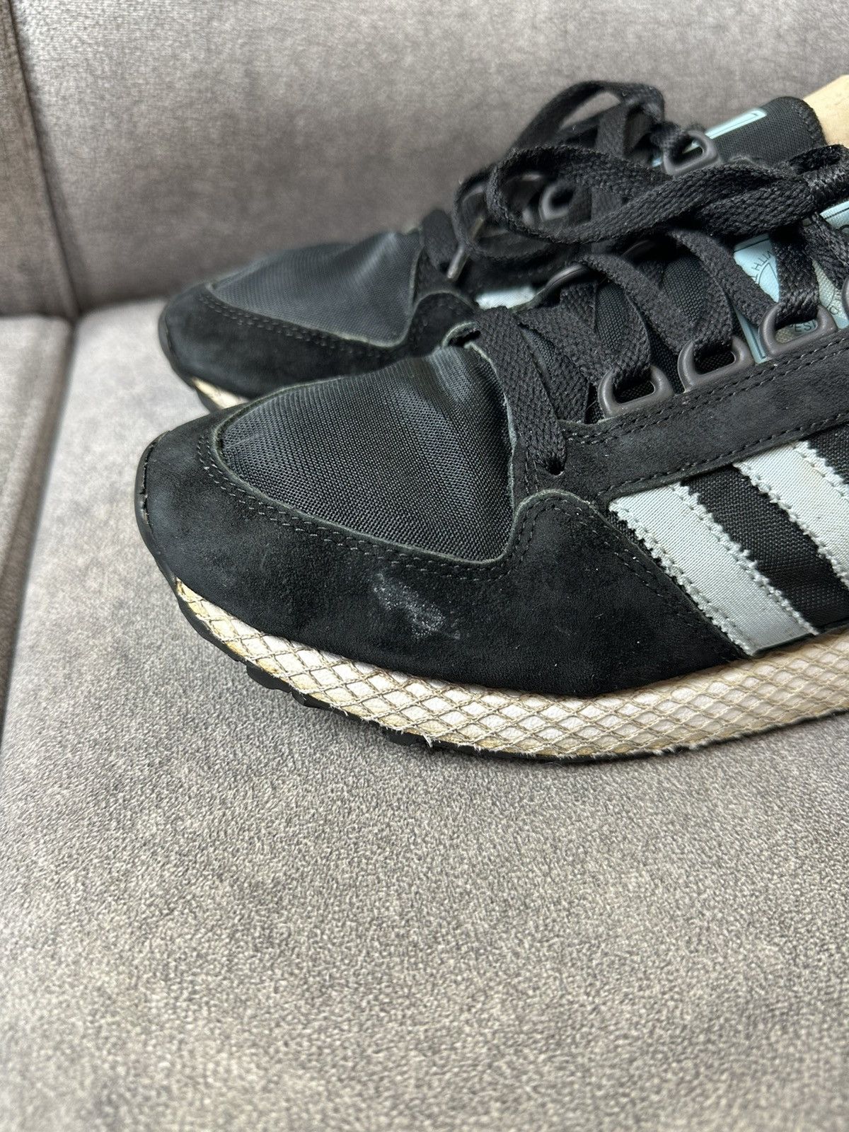 Adidas Adidas Originals Black Suede Sneakers – Vintage Y2K Style Size US 9 / EU 42 - 7 Thumbnail