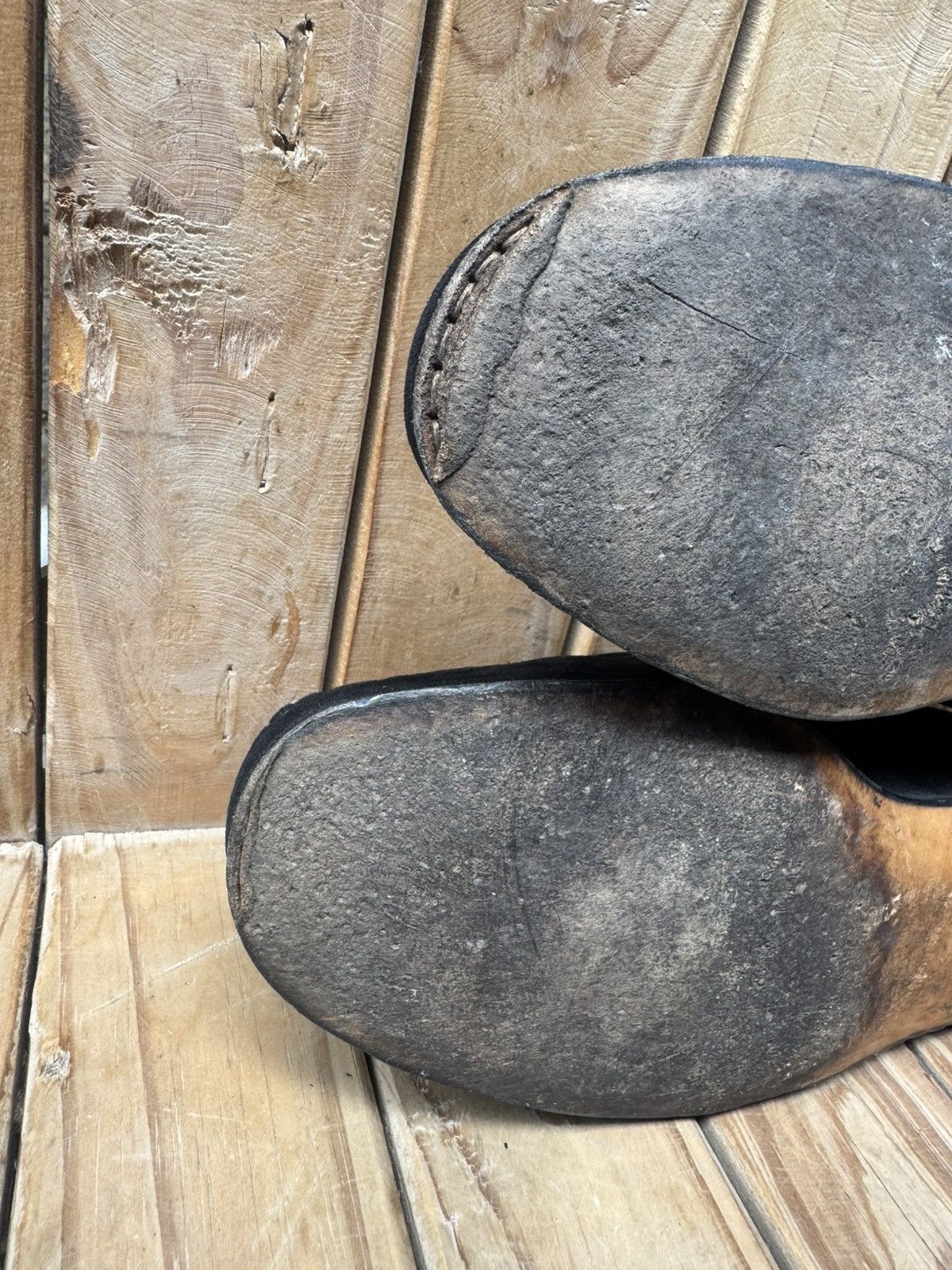 Church's Church’s Men’s suede leather black penny loafers UK 9.5 F Size US 10.5 / EU 43-44 - 11 Thumbnail