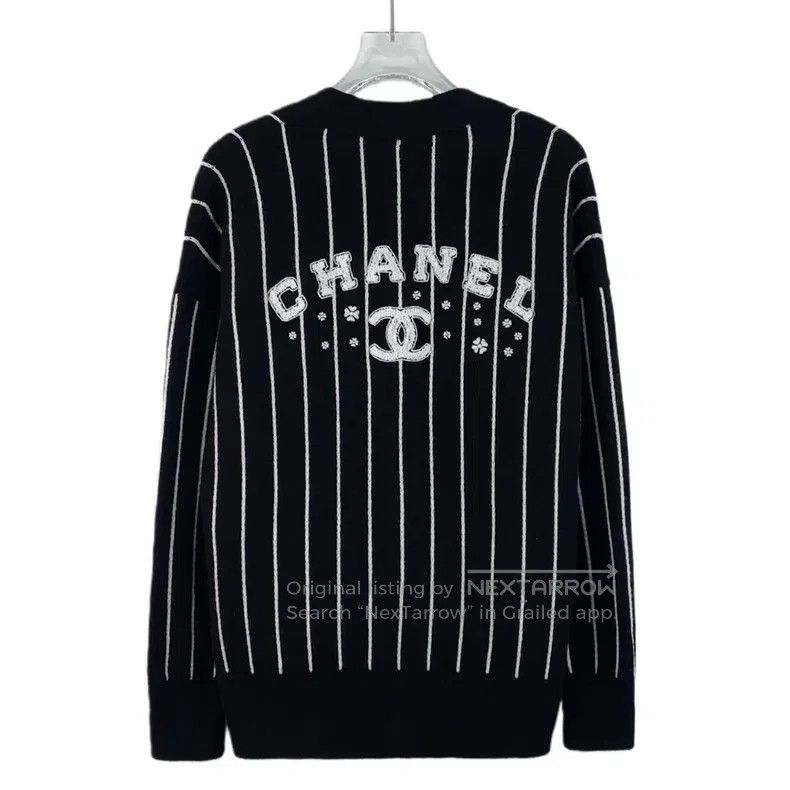 Chanel Chanel 23P black striped cashmere V-neck single-breasted l Size XS / US 0-2 / IT 36-38 - 2 Thumbnail