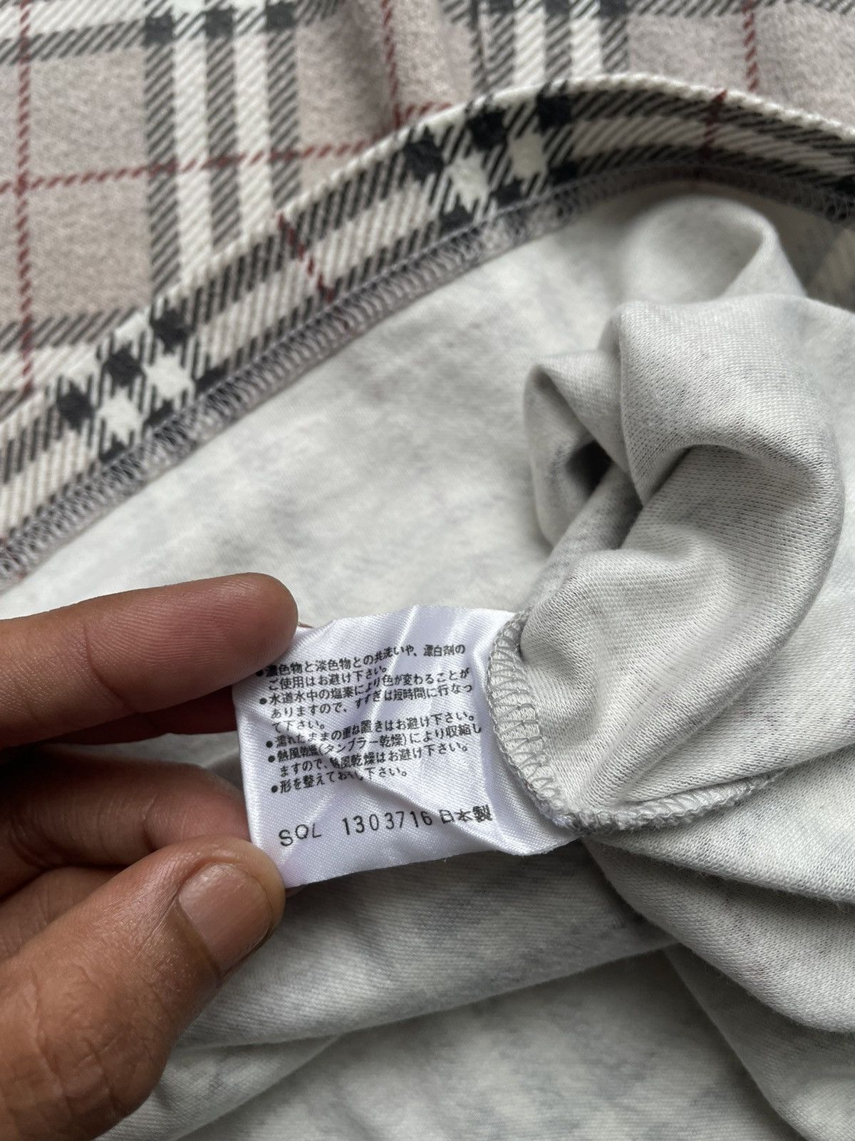 Burberry Burberry London "Nova Check Plaid Pattern" Longsleeve Shirts Size US L / EU 52-54 / 3 - 13 Thumbnail