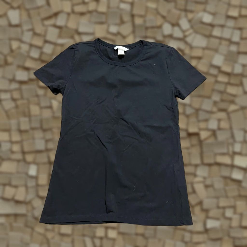 H&M H&M Shirt Women Mid Black Short Sleeve Crew Neck T-Shirt Casual Modern Basic Regular Size M / US 6-8 / IT 42-44 - 1 Thumbnail