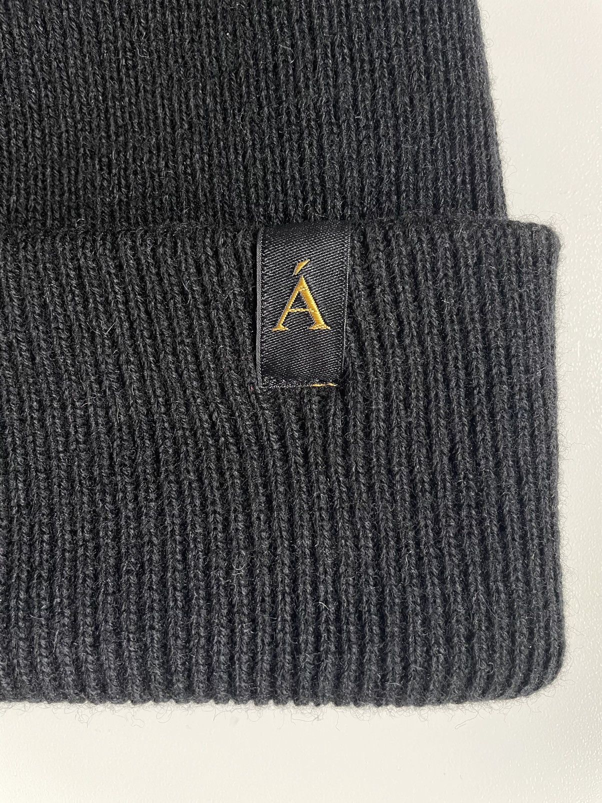 Other Anian Recycled Cashmere/ Merino Beanie Black Size ONE SIZE - 2 Thumbnail