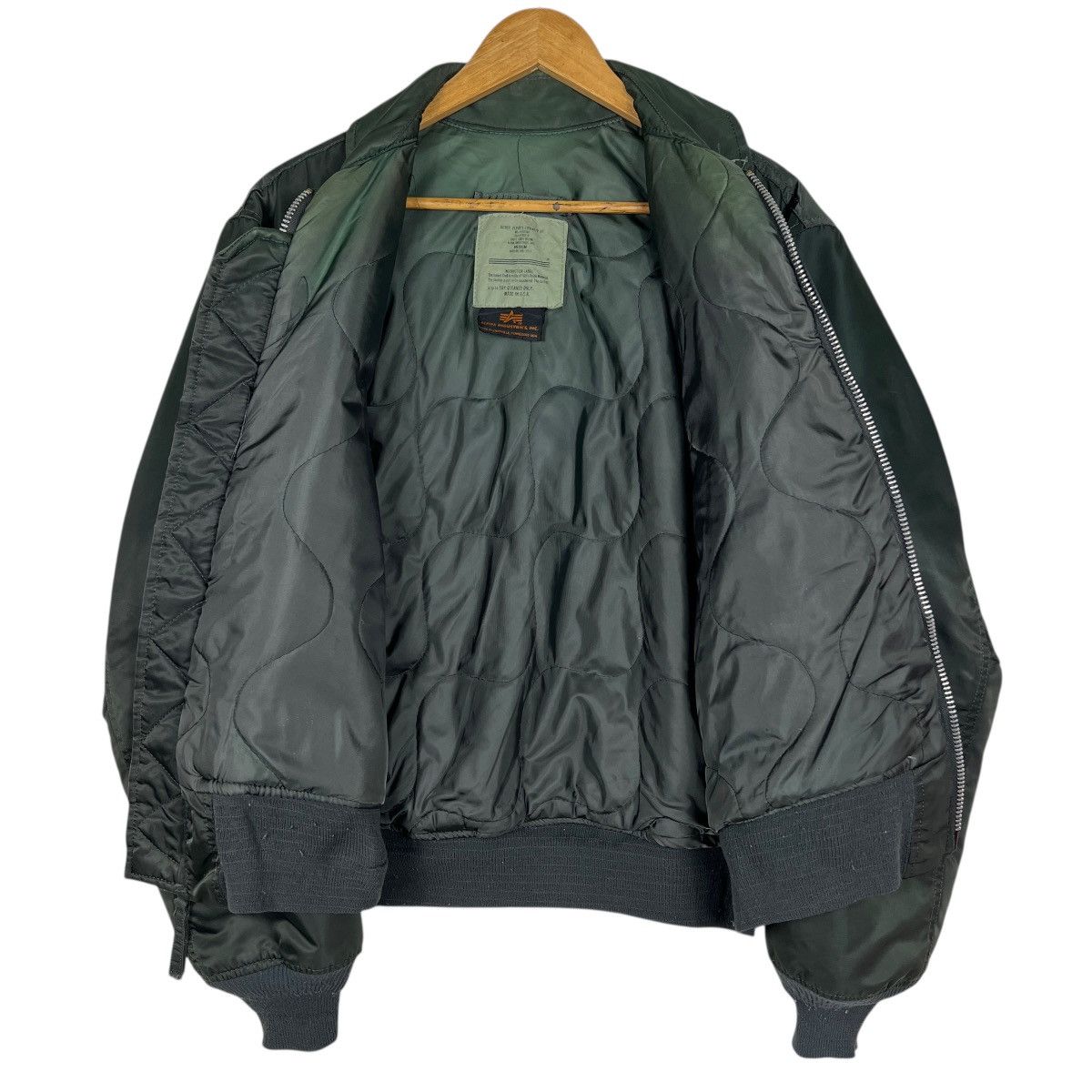 Alpha Industries Vintage alpha Cwu 45 P Bomber Jacket Made In Usa Size M Size US M / EU 48-50 / 2 - 10 Thumbnail