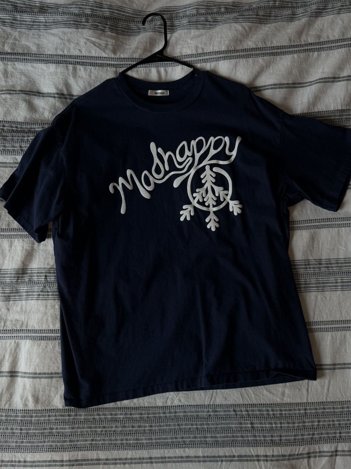 Madhappy Aspen Apres Snowflake tee Size US L / EU 52-54 / 3 - 1 Thumbnail