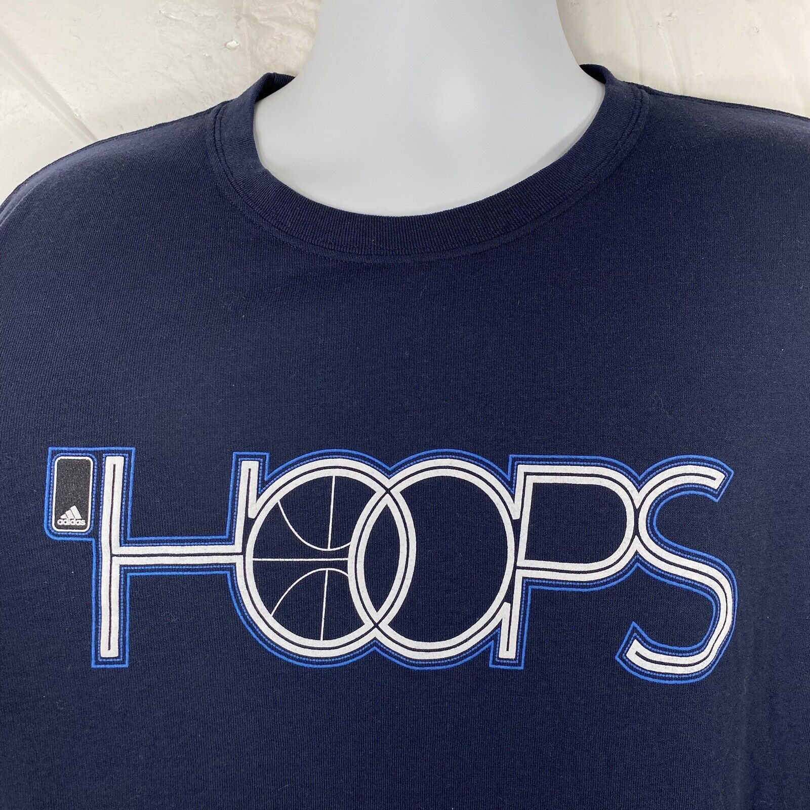 Adidas Adidas Hoops Basketball Short Sleeve Graphic T Shirt Size US L / EU 52-54 / 3 - 3 Thumbnail