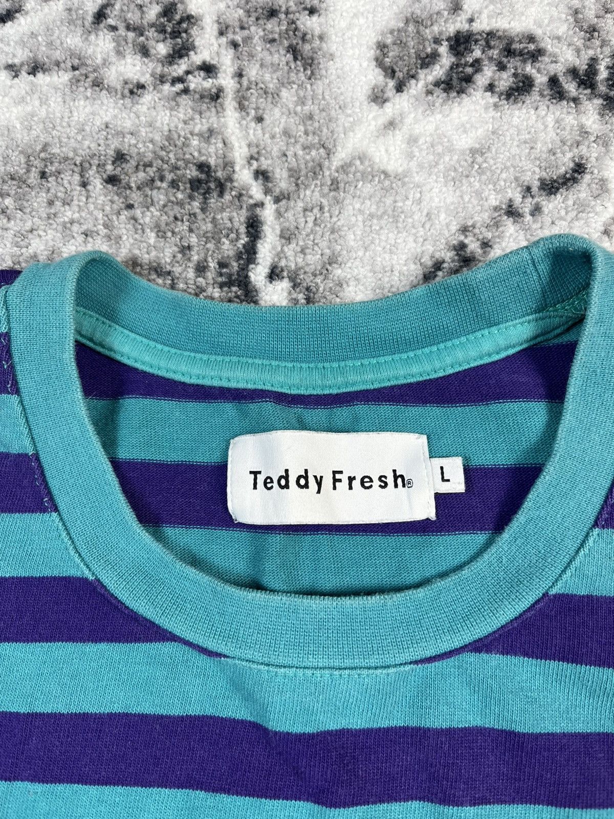 Teddy Fresh Vintage Teddy Fresh Striped Logo T-Shirt Streetwear Size US L / EU 52-54 / 3 - 5 Thumbnail