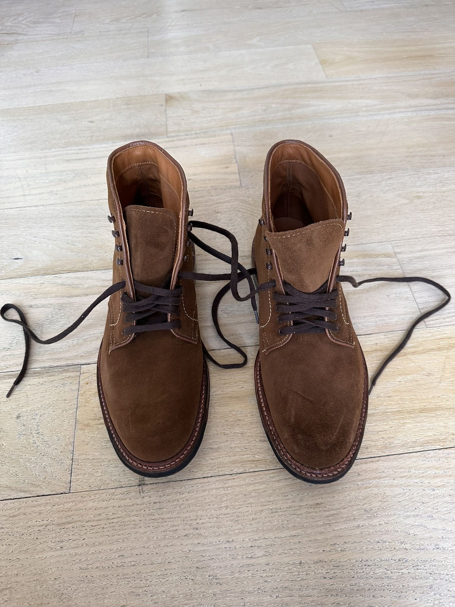Alden Alden 4511HC Commando Boots Snuff Suede Size US 8 / EU 41 - 1 Thumbnail