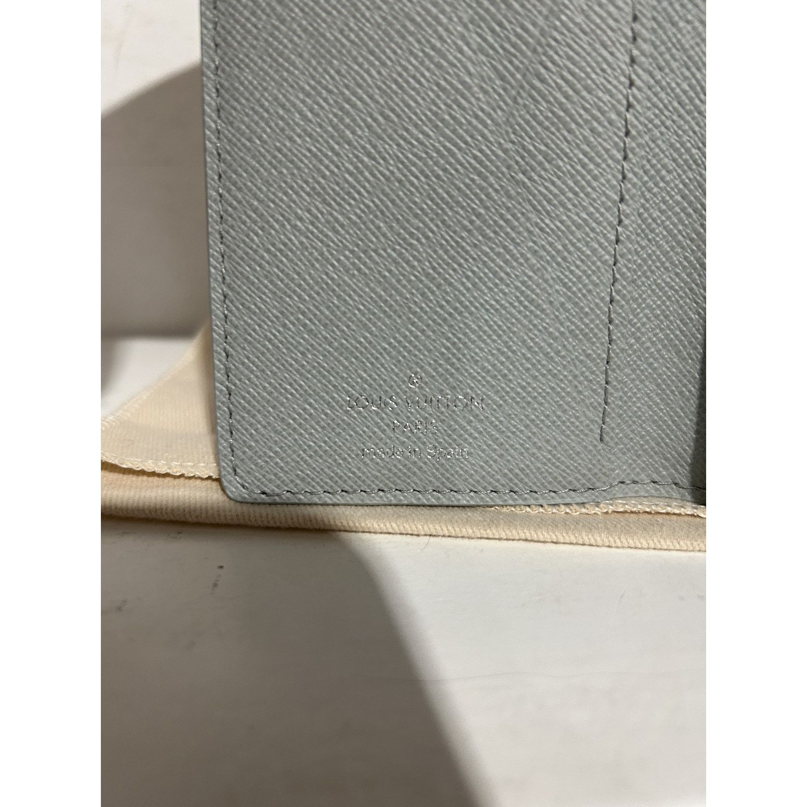 Louis Vuitton LOUIS VUITTON MONOGRAM POCKET ORGANIZER GRADIENT GREY NEW Size ONE SIZE - 4 Thumbnail