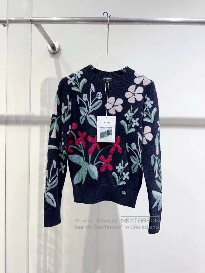 Chanel Chanel 21A flower sweater Size XXS / US 00 / IT 34 - 1 Thumbnail