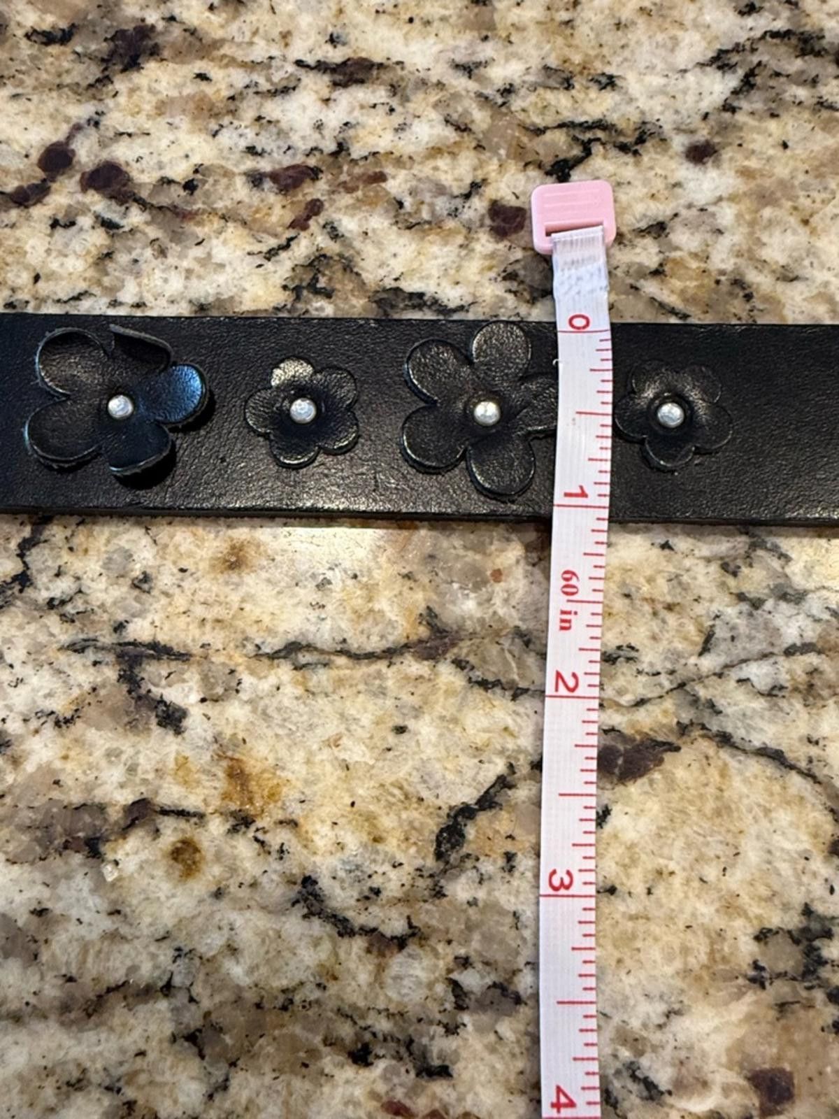 Other Sangiorgio black floral leather belt silver buckle SZ SM Size ONE SIZE - 7 Thumbnail