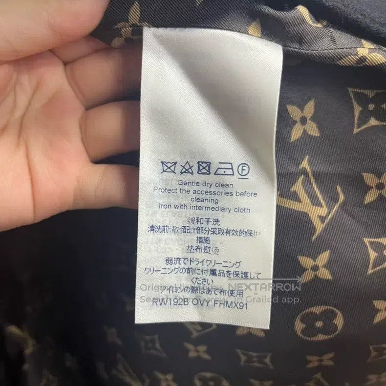 Louis Vuitton Louis Vuitton Black Solid Hooded Double Breasted Midi Coat Size XS / US 0-2 / IT 36-38 - 3 Thumbnail