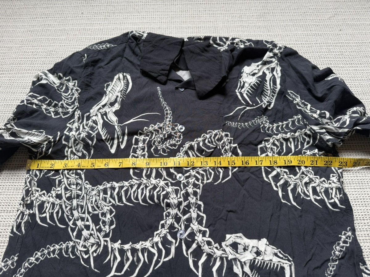 Wacko Maria RARE Wacko Maria ivory skeleton snake rayon shirt Size US L / EU 52-54 / 3 - 11 Thumbnail