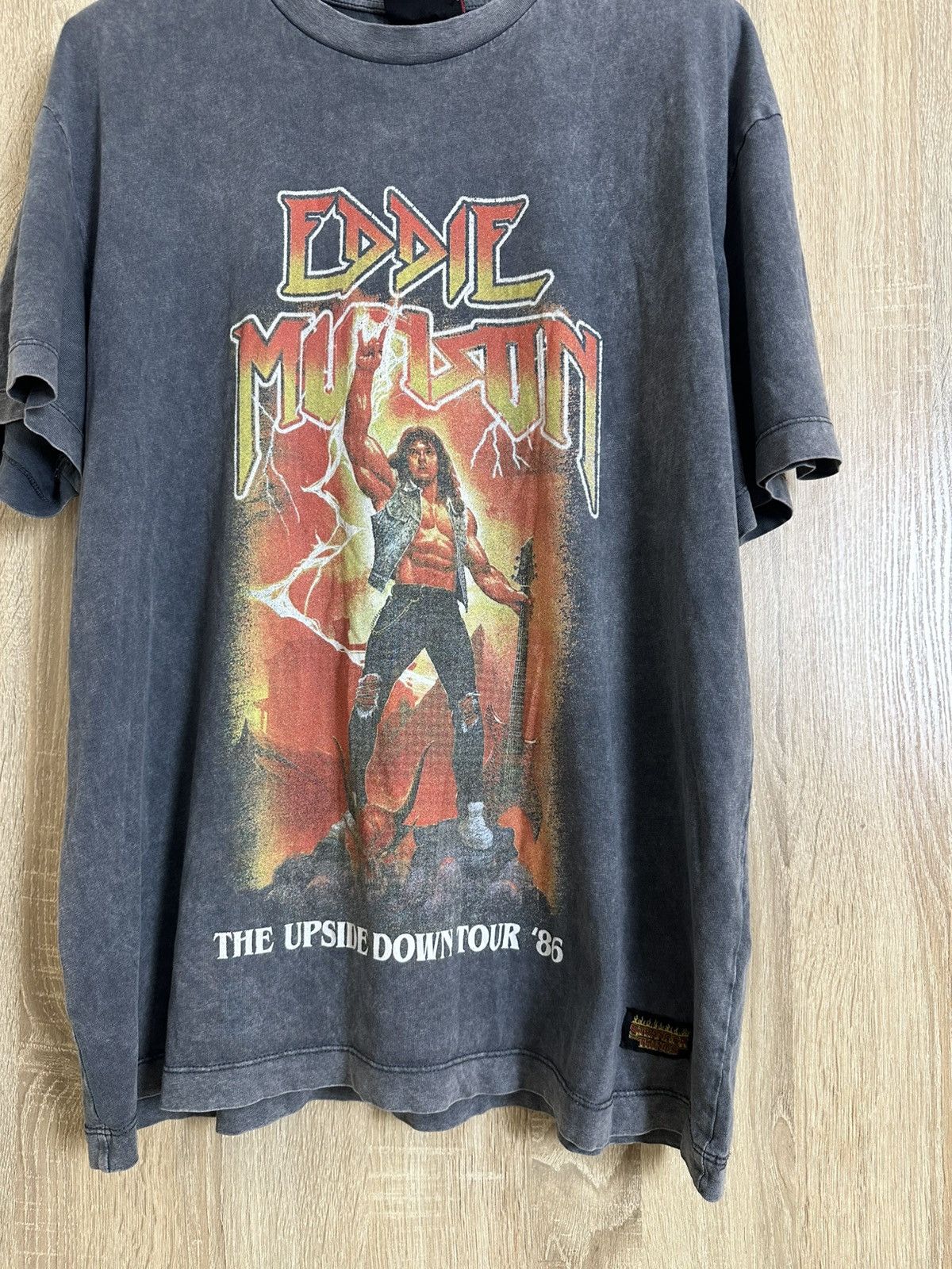 Vintage 🔥 Stranger Things Eddie Munson The Upside Down Tour 86 Shirt Size US M / EU 48-50 / 2 - 2 Thumbnail