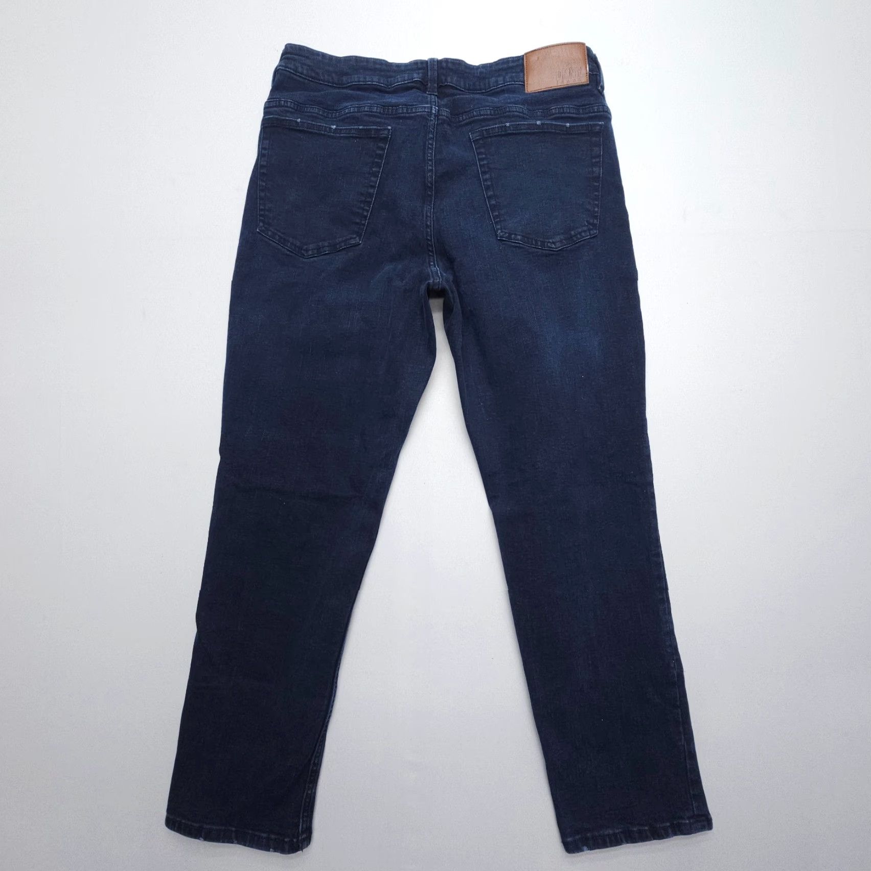 DKNY DKNY Jeans Mens 34 Straight Denim 5-Pocket Dark Wash Regular Rise Inseam 28 in Blue Cotton Blend Stretch Logo USA Vintage: No Size US 34 / EU 50 - 2 Thumbnail