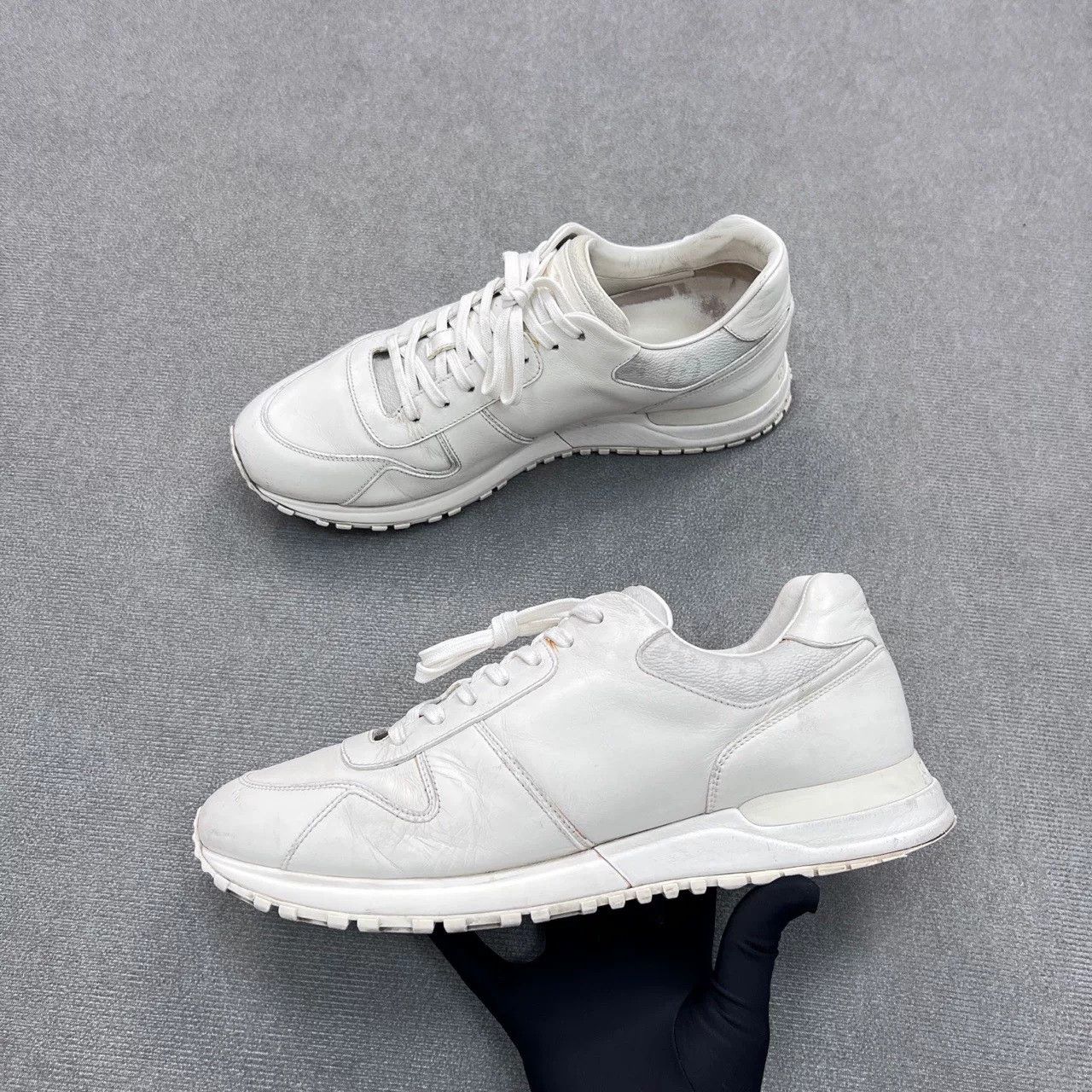 Louis Vuitton Louis Vuitton Run Away Monogram Sneakers Size US 10 / EU 43 - 1 Thumbnail