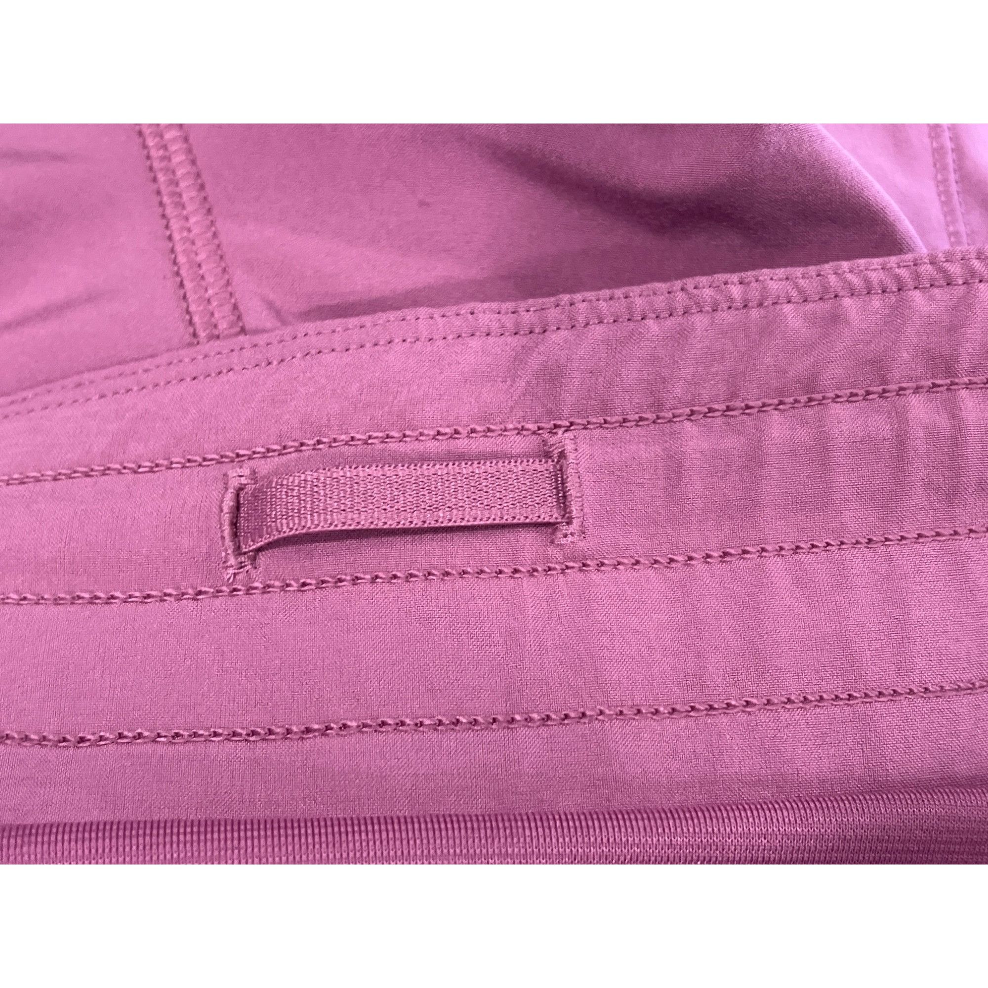 Lululemon 𝓛𝓾𝓵𝓾𝓵𝓮𝓶𝓸𝓷 Hotty Hot High-Rise Lined Short 2.5"Velve Size 30" / US 8 / IT 44 - 7 Thumbnail