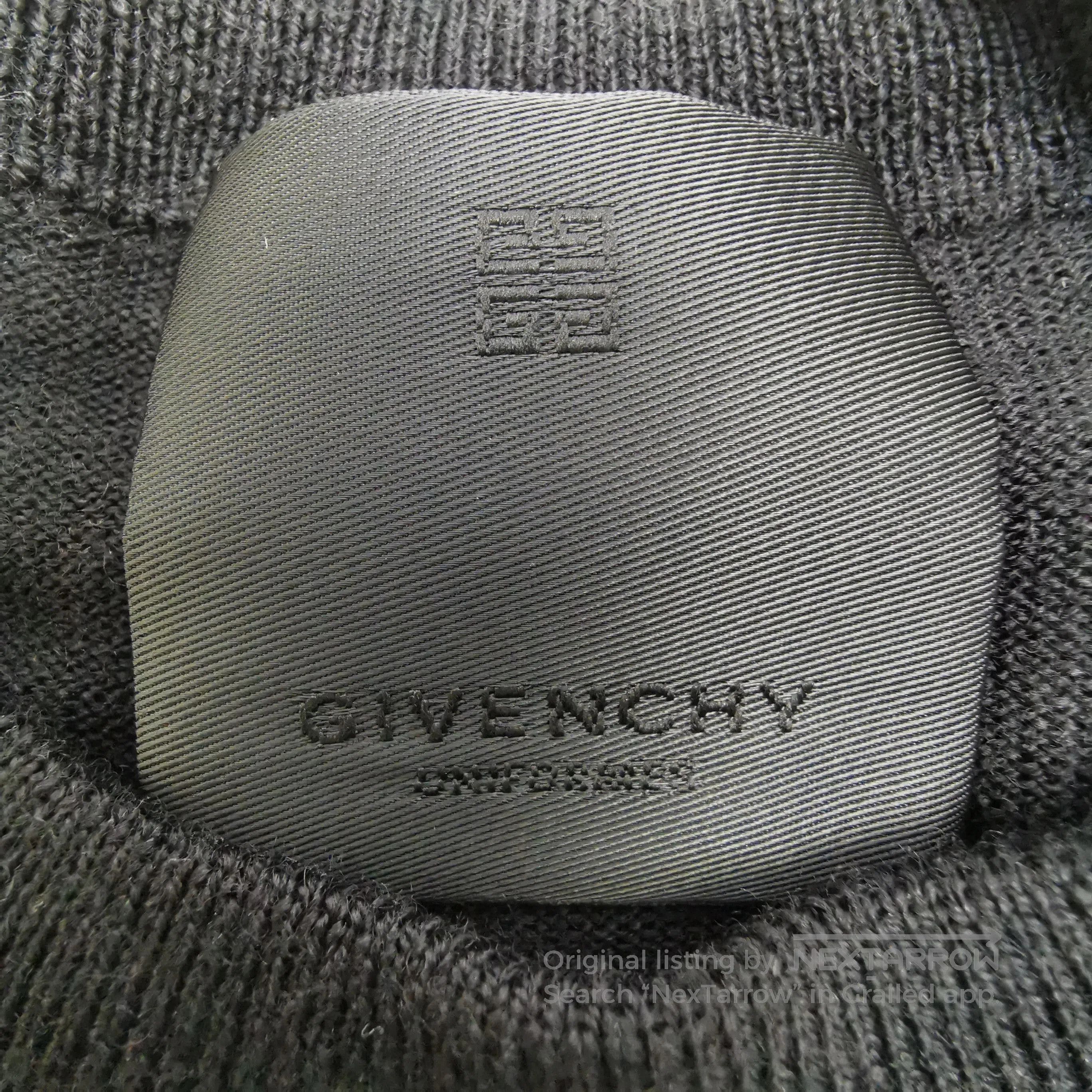 Givenchy Givenchy M Wool Solid Crewneck Sweater. Size US M / EU 48-50 / 2 - 3 Thumbnail