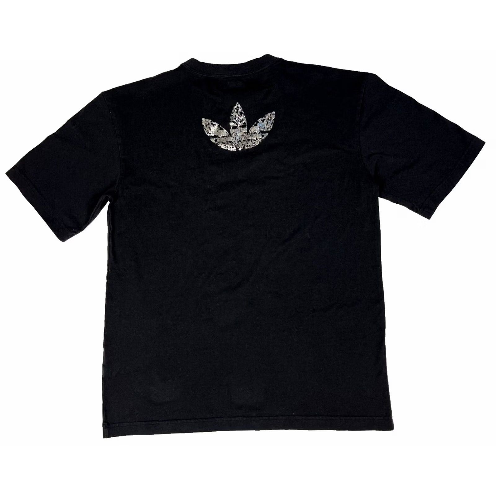 Adidas VINTAGE Adidas Men’s 2008 T-Shirt Sz M Black Cotton Trefoil Clock Medallion Dual-Sided Graphic Print Short Sleeve Crew Neck Shirt Mens Size US M / EU 48-50 / 2 - 2 Thumbnail