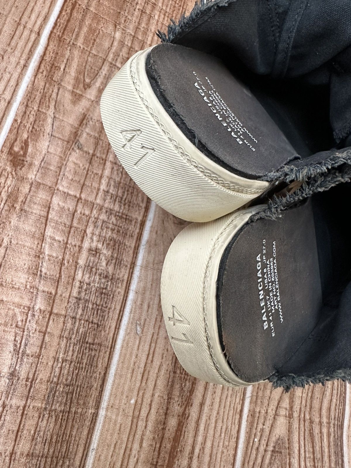 Balenciaga Balenciaga Paris Canvas Distress Black Low Mules Size US 9 / EU 42 - 17 Thumbnail