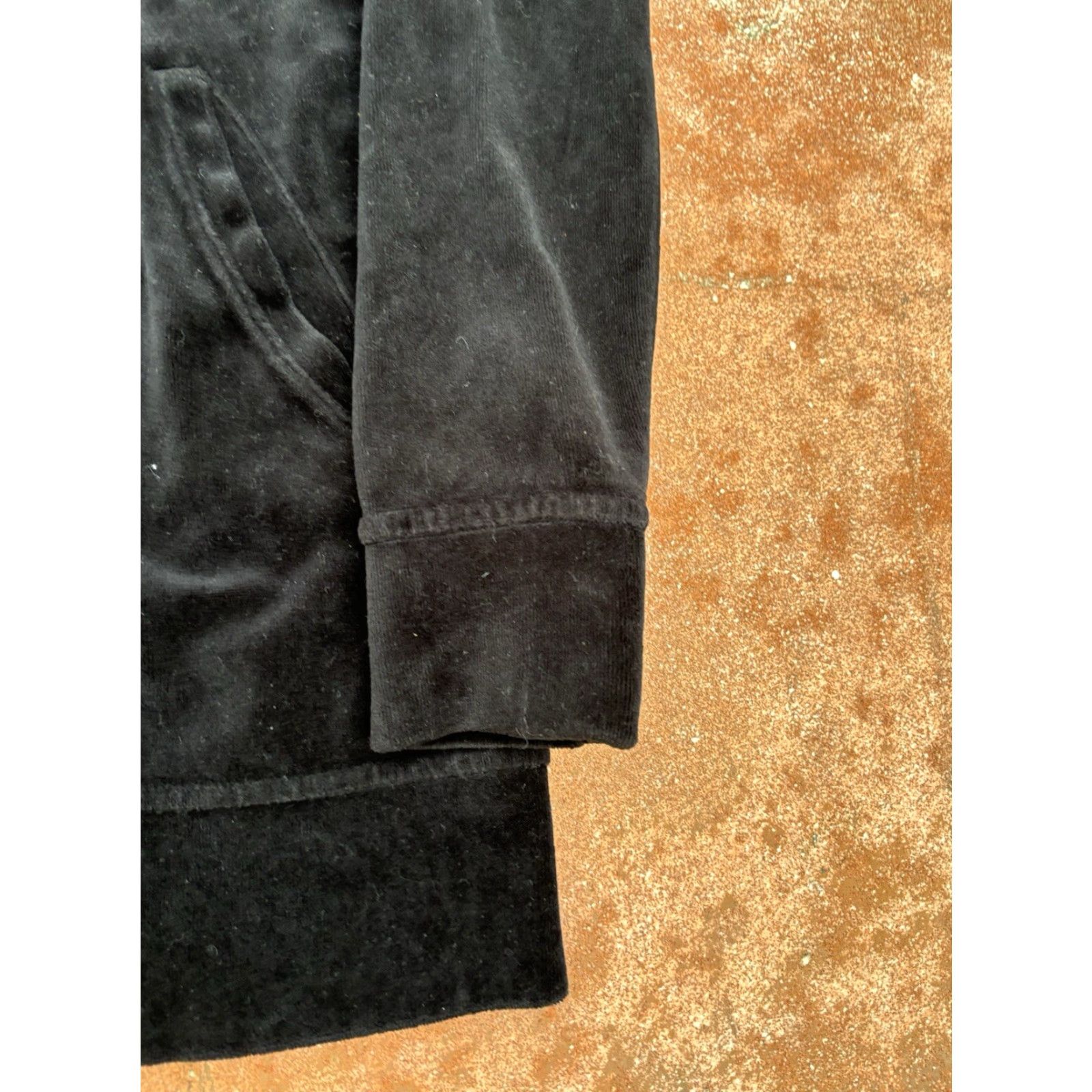 Juicy Couture VINTAGE Juicy Couture Velour Hoodie Full Zip Size M / US 6-8 / IT 42-44 - 4 Thumbnail