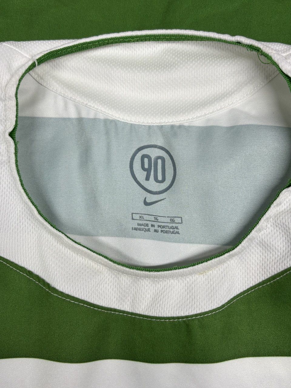 Nike 2009 Vintage Nike Celtic Soccer Jersey Carling Scottish Size US XL / EU 56 / 4 - 14 Thumbnail
