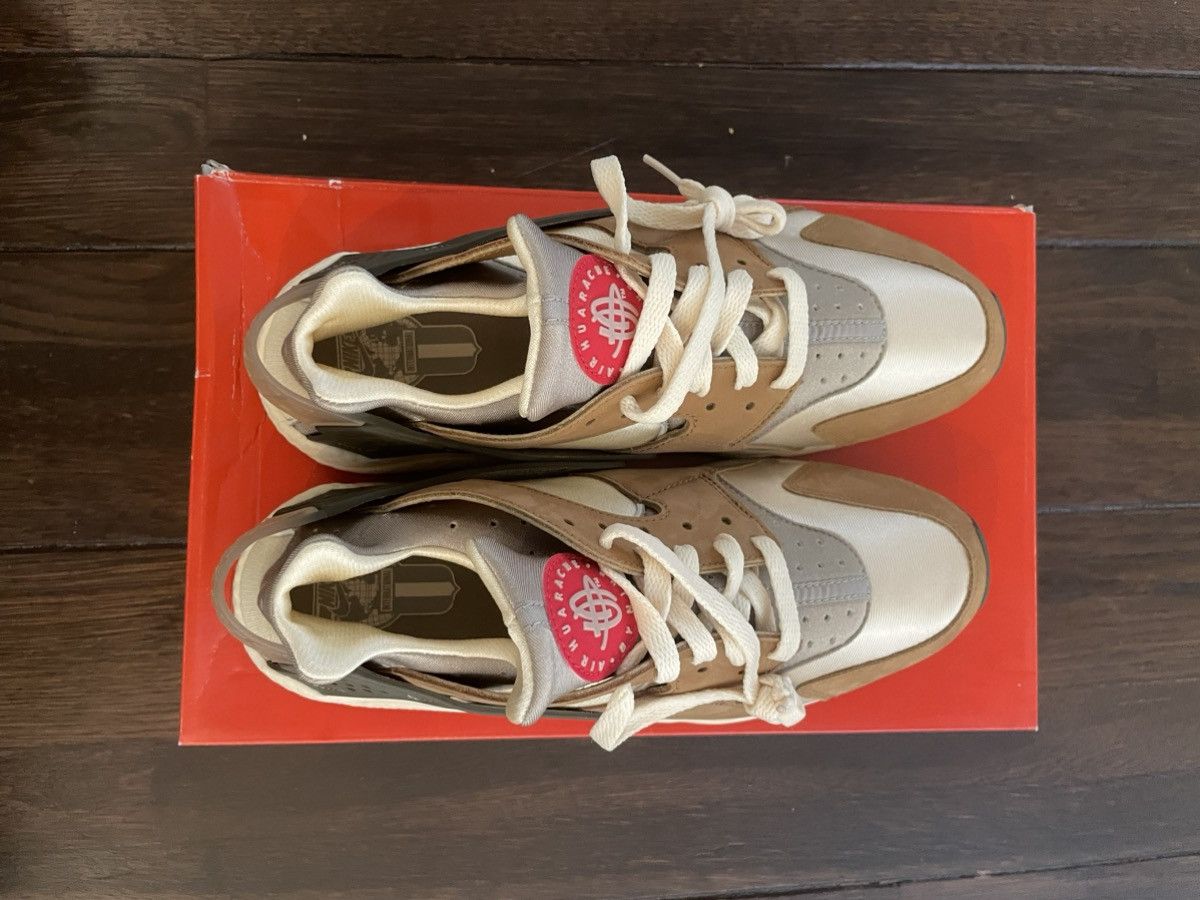 Nike × Stussy 🔥 Nike x Stüssy Air Huarache LE “Desert Oak / Reed” Size US 10 / EU 43 - 10 Thumbnail