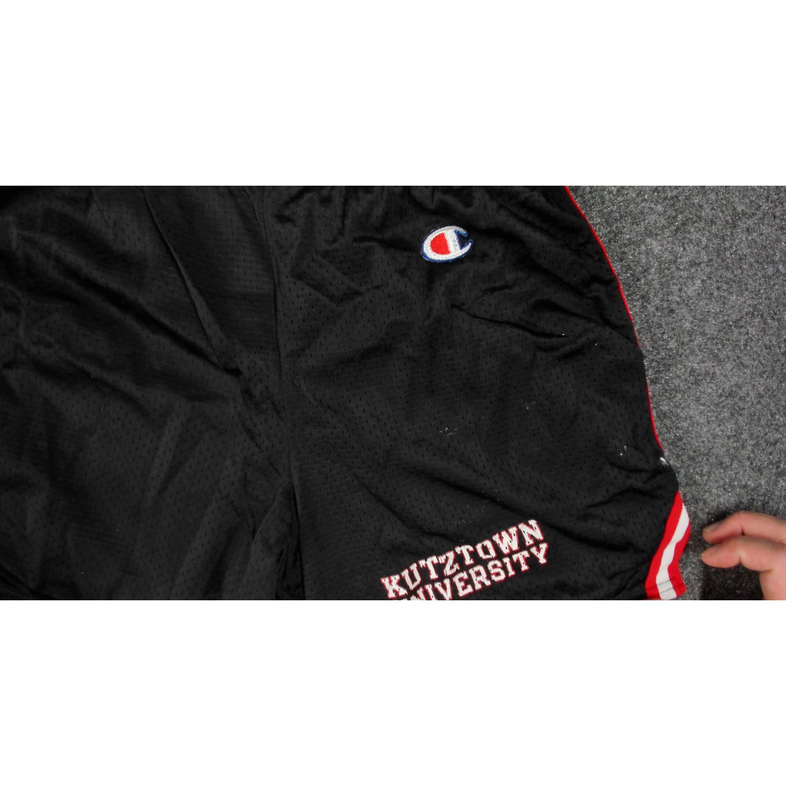 Champion Champion | Vintage 90s Kutztown University Mesh Shorts Size US 29 - 10 Thumbnail