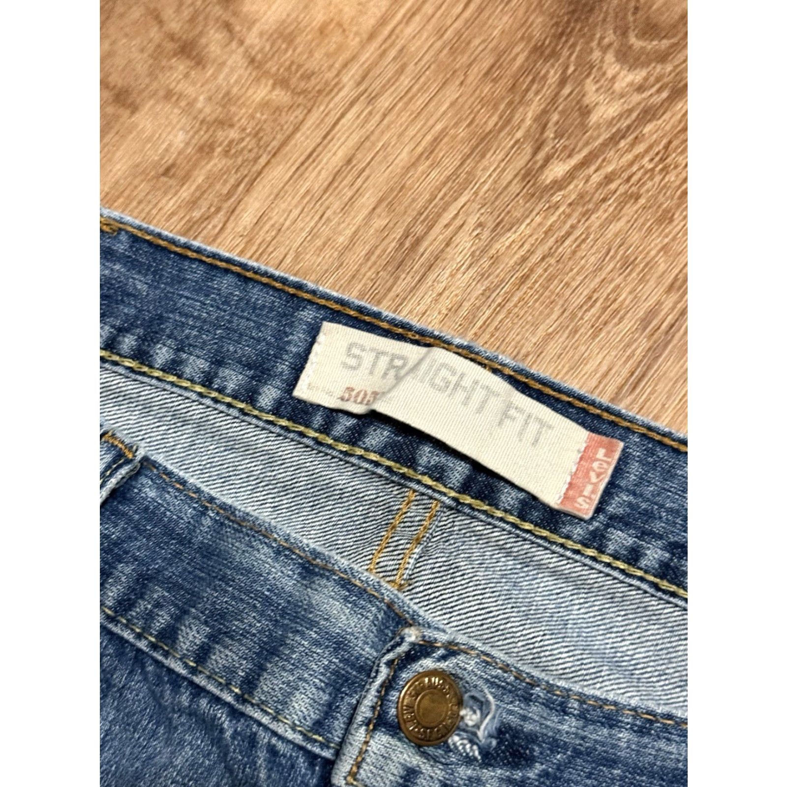 Levi's VINTAGE Levi's 505 Jeans Men 38x30 Blue Medium Wash Regular Fit Straight 90s Logo Size US 38 / EU 54 - 3 Thumbnail