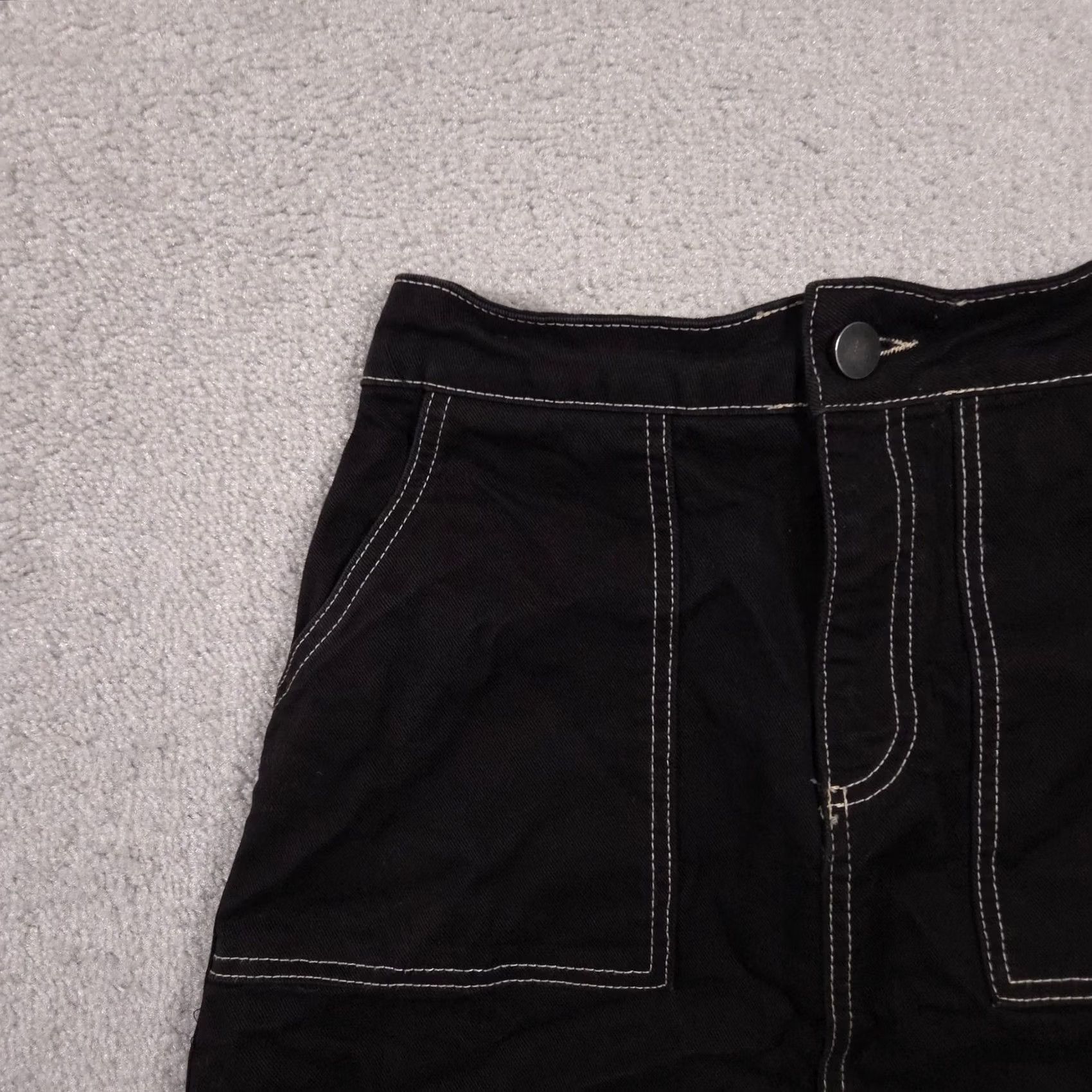 Zara Zara TRF Collection Skirt Womens Medium Black Contrast Stitch Mini Pockets Zipper Button Size 32" / US 10 / IT 46 - 4 Thumbnail