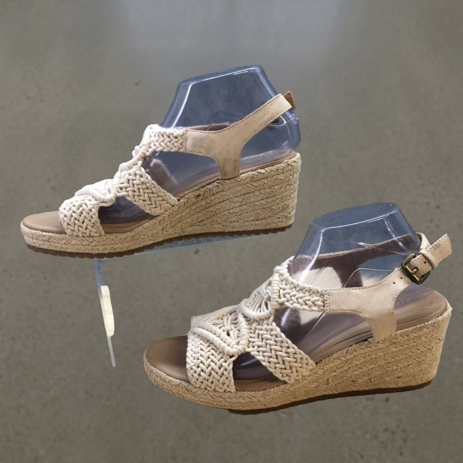 Vintage Soul Naturalizer Oasis Espadrille Wedge Slingback Sandals Womens 9.5 M Ivory Cream Buckle Open Toe Casual Fashion Shoes Size US 10 / IT 40 - 1 Thumbnail