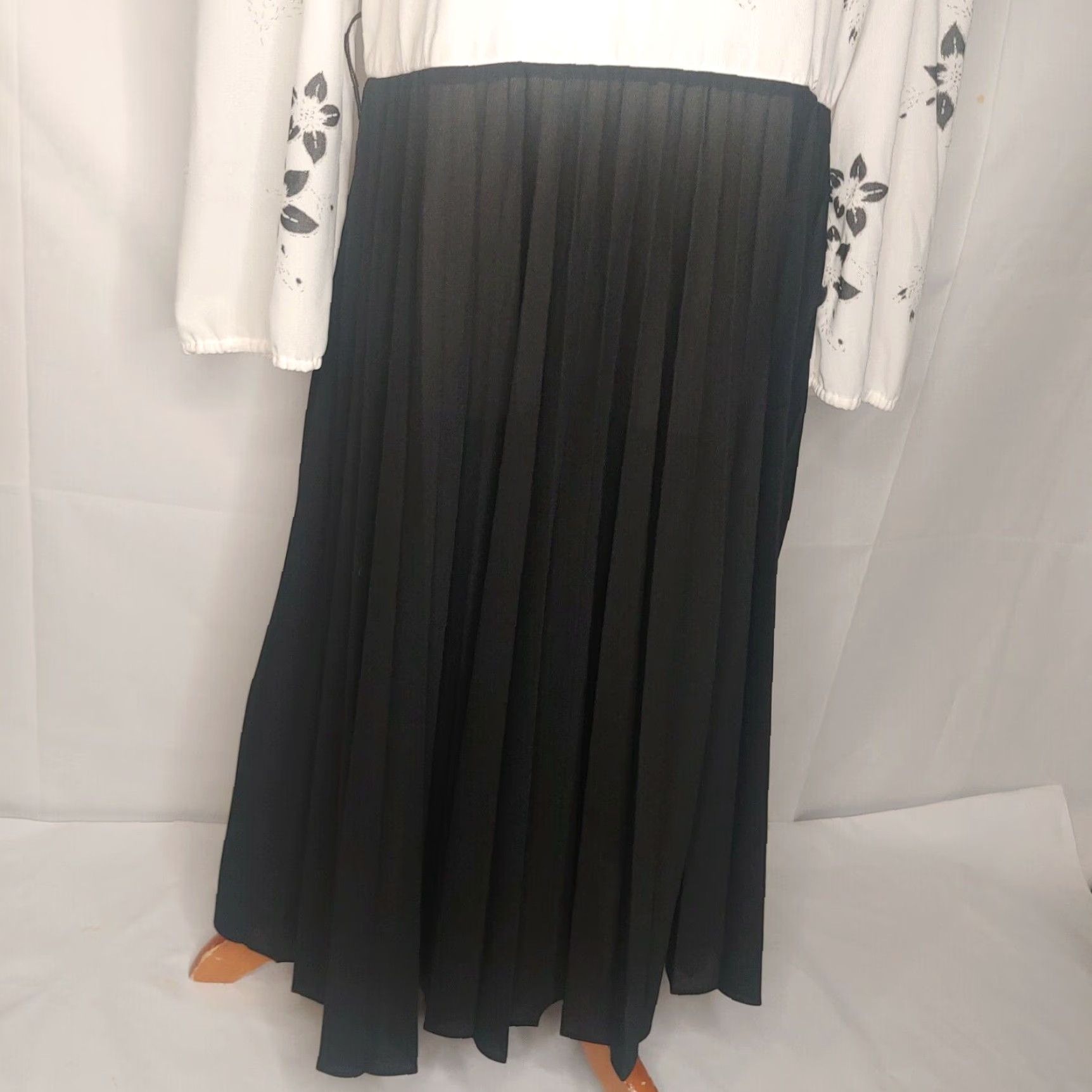 Vintage VINTAGE Cathy Sue Dress Large Floral Long Sleeve Knee Length 1970s Pleated Zip Back Zipper Sheer Stretch Polyester Women Size L / US 10 / IT 46 - 6 Thumbnail