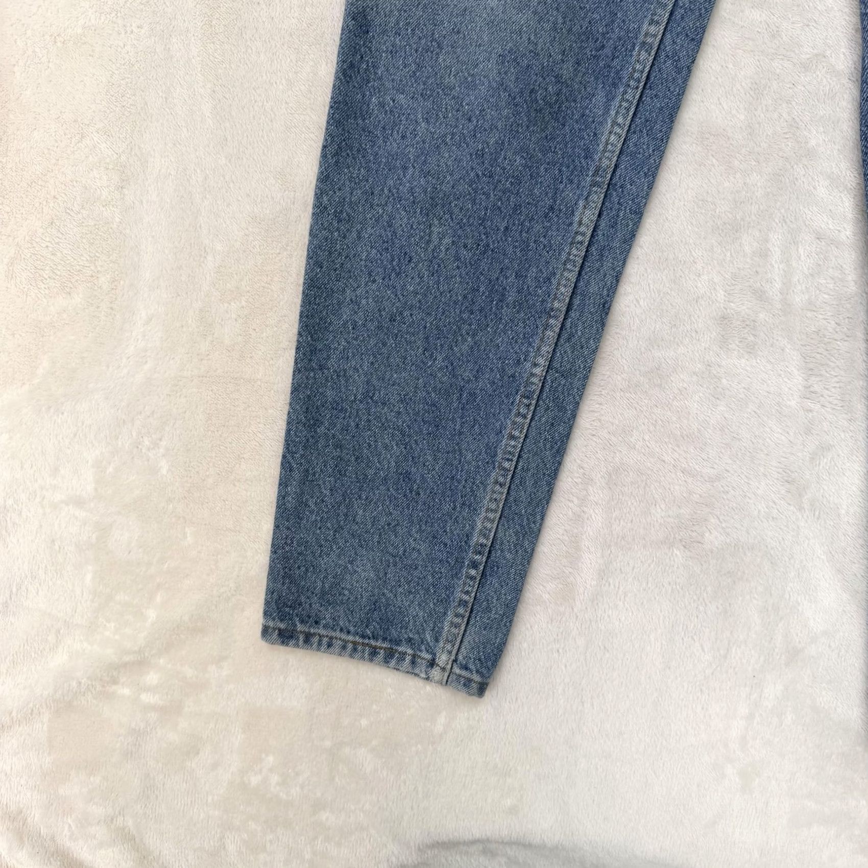 Levi's VINTAGE Levi's 550 Jeans Mens 30x34 Blue Light Wash Relaxed Tapered Leg Denim USA Jeans Mens 30x34 Blue Light Wash Relaxed Tapered Leg Denim USA Size US 32 / EU 48 - 5 Thumbnail