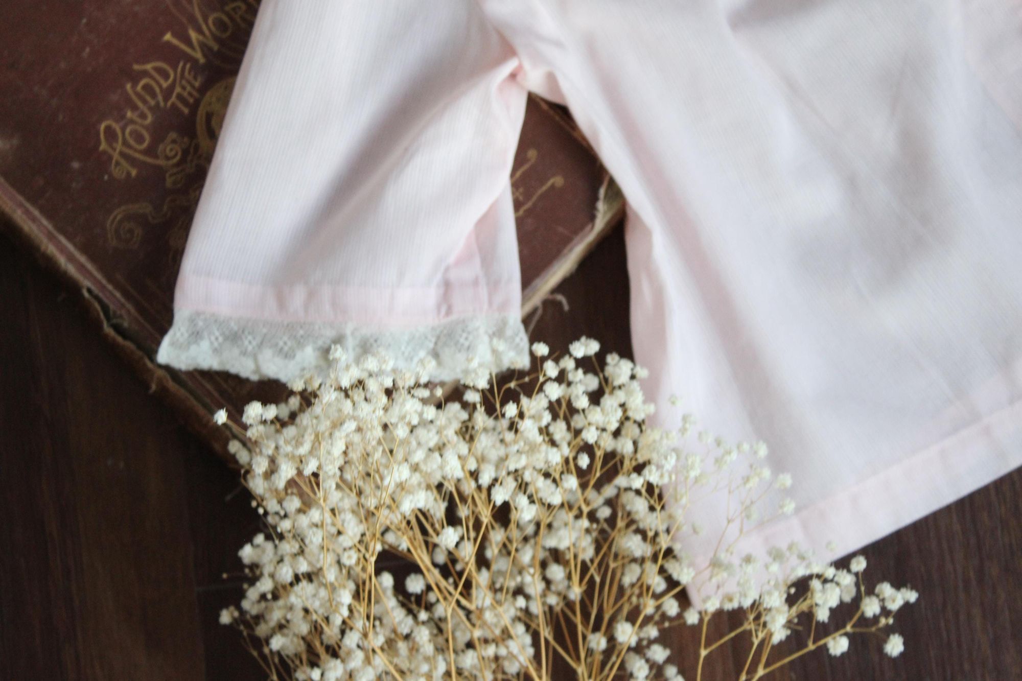 Vintage Vintage 1940s 1950s Bed Jacket, Pale Pink Pinstripes with Pi Size ONE SIZE - 8 Thumbnail