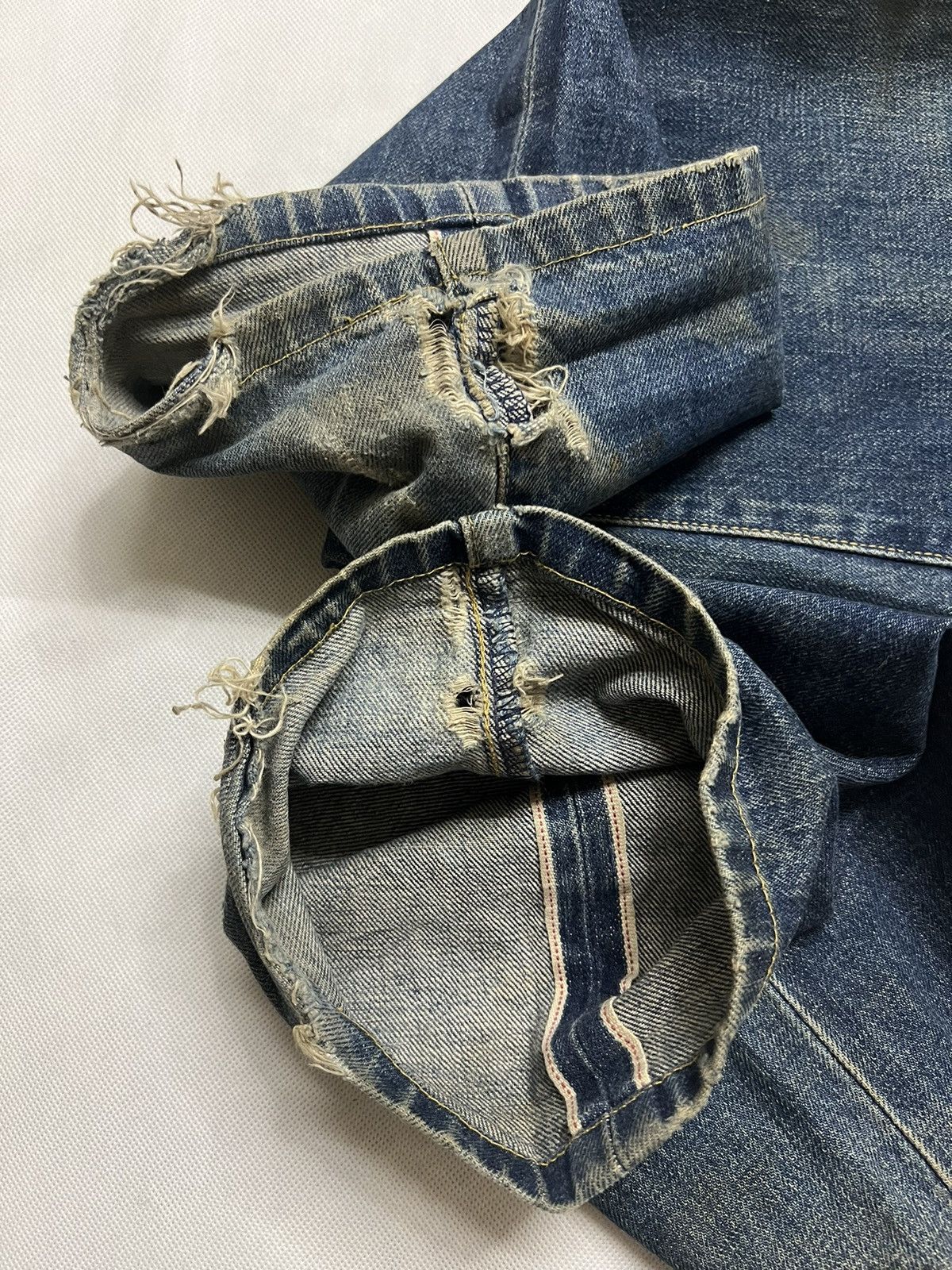 Levi's Vintage 80's Levis 702 "E" Buckle Back Selvedge Denim Size US 33 - 14 Thumbnail