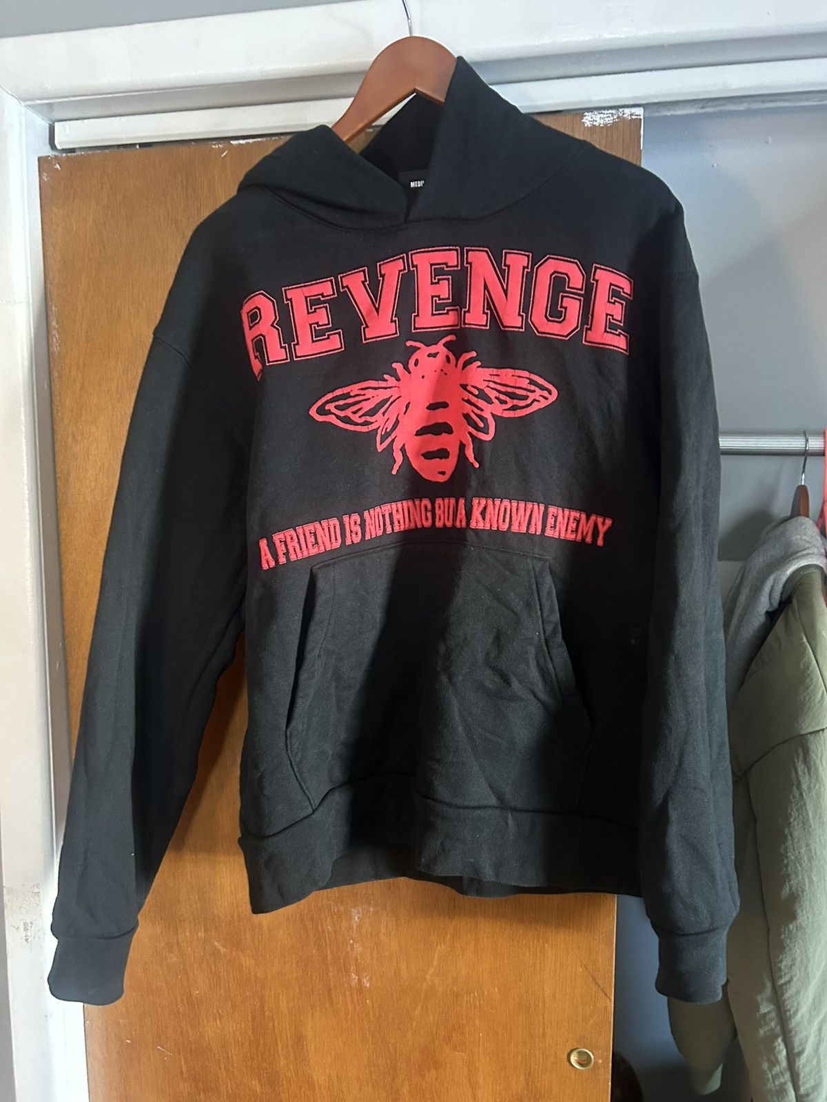 Revenge x juice WRLD “bee” friend hoodie black size M