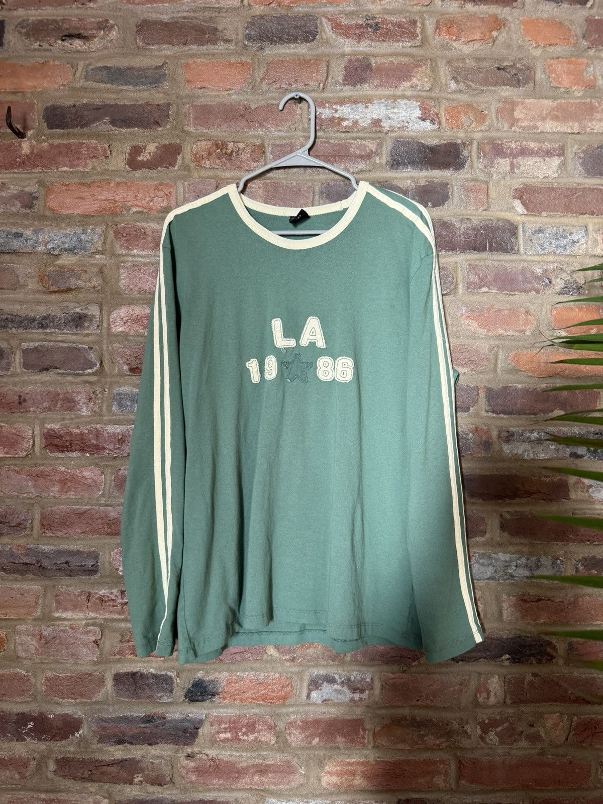Urban Outfitters Long Sleeve Los Angeles Shirt Size US L / EU 52-54 / 3 - 1 Thumbnail