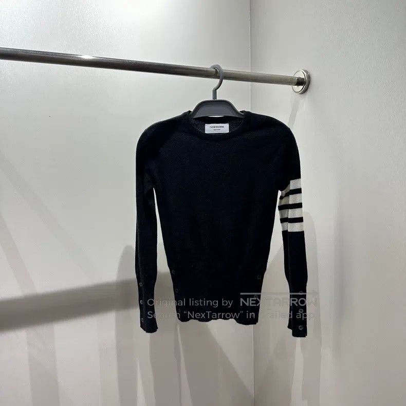 Thom Browne Thom Browne Four-Stripe Cashmere Long Sleeve Sweater Size XS / US 0-2 / IT 36-38 - 1 Thumbnail