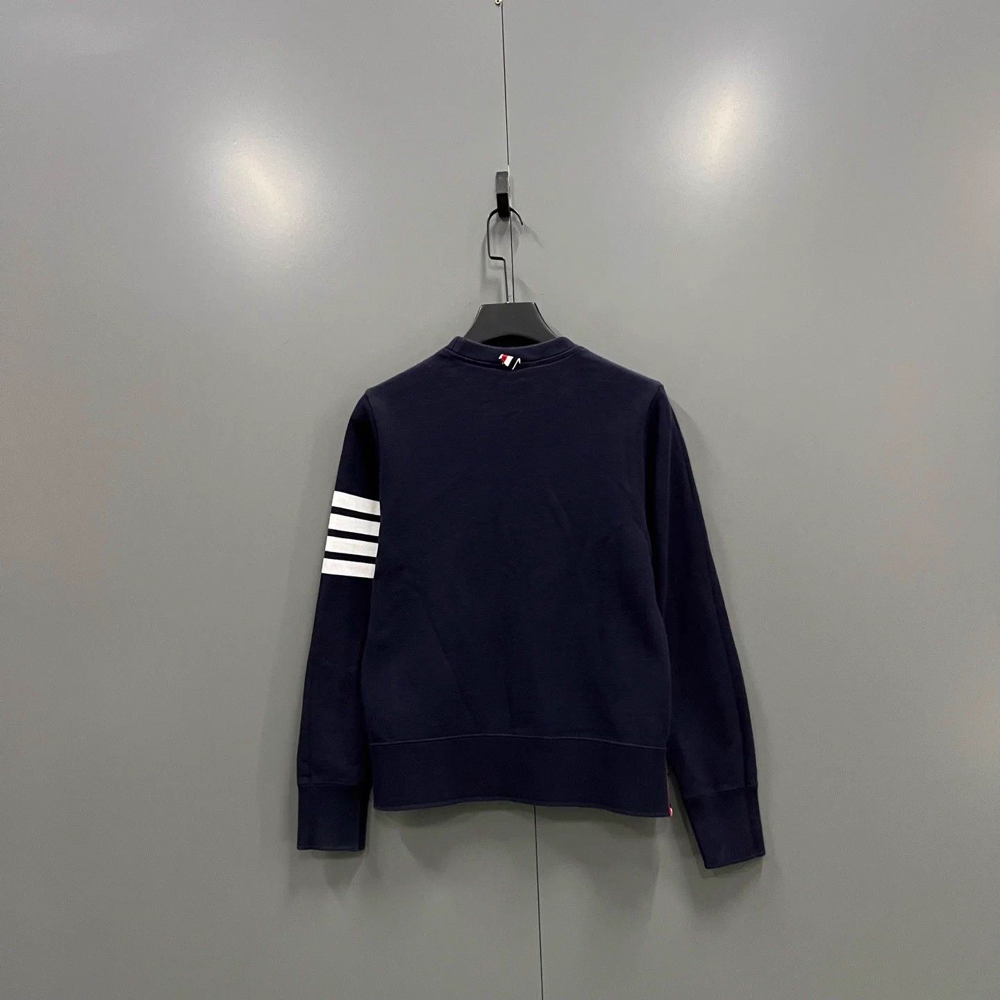 Thom Browne Thom Browne TB navy 4-Bar sweatshirt size 2 98 new Size US M / EU 48-50 / 2 - 3 Thumbnail