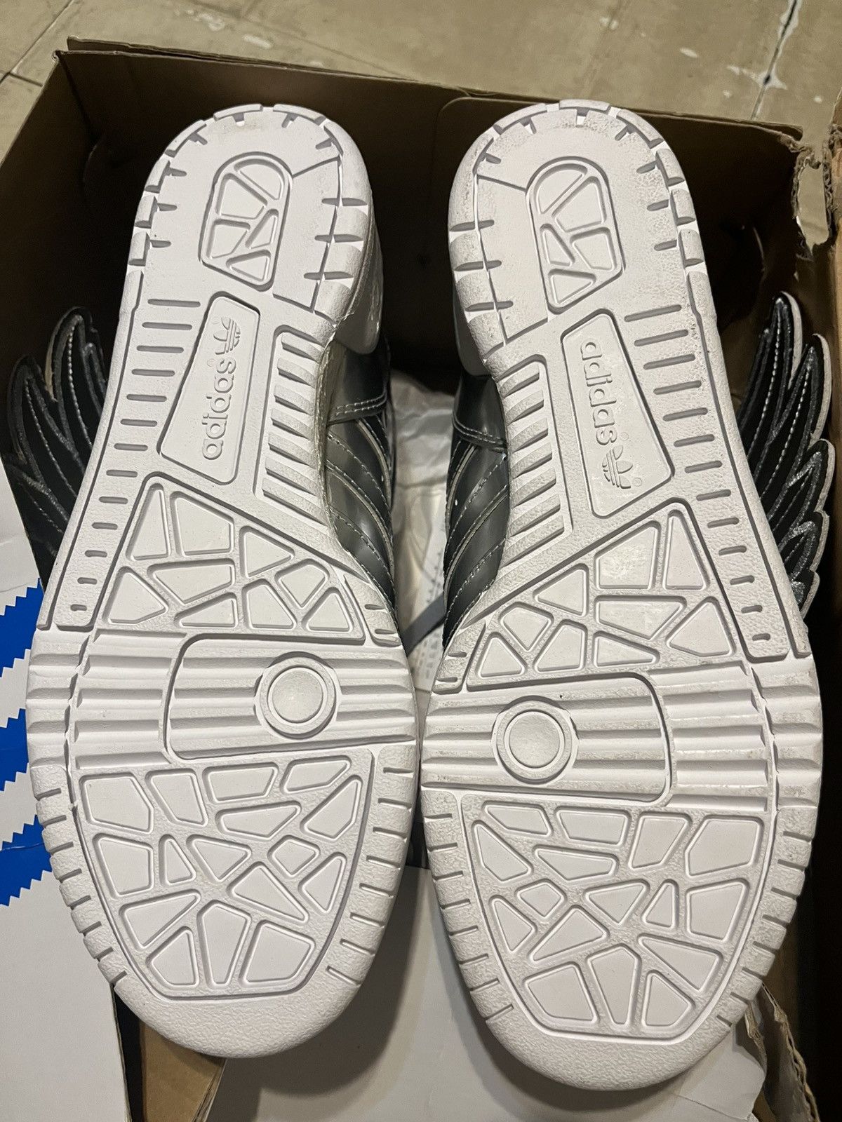 Adidas × Jeremy Scott Adidas Jeremy Scott Metallic silver wings size 8.5 with box Size US 8.5 / EU 41-42 - 5 Thumbnail