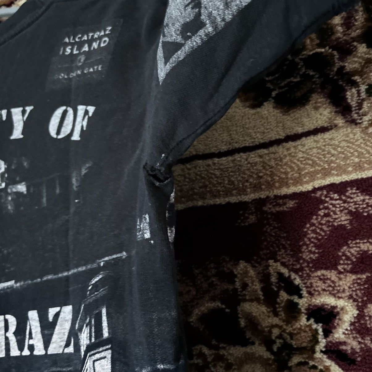 Japanese Brand Vintage All over print PROPERTY OF ALCATRAZ AOP Shirt Size US S / EU 44-46 / 1 - 11 Thumbnail