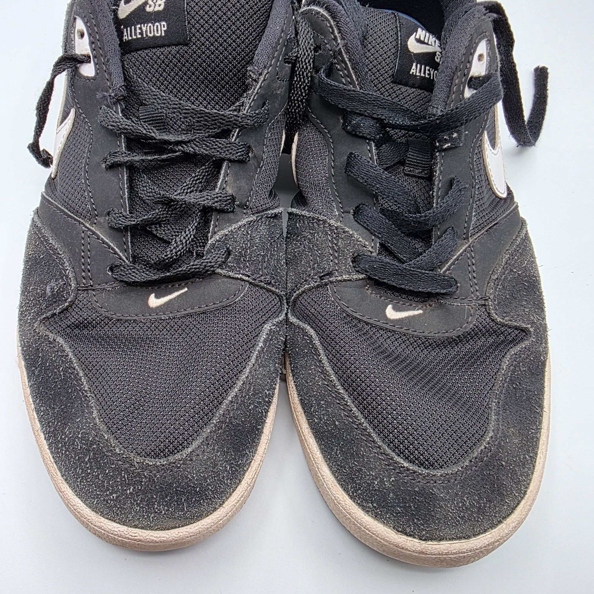 Nike Nike SB Alleyoop Mens Size 9 Black White Athletic Shoes Runn Size US 9 / EU 42 - 10 Thumbnail