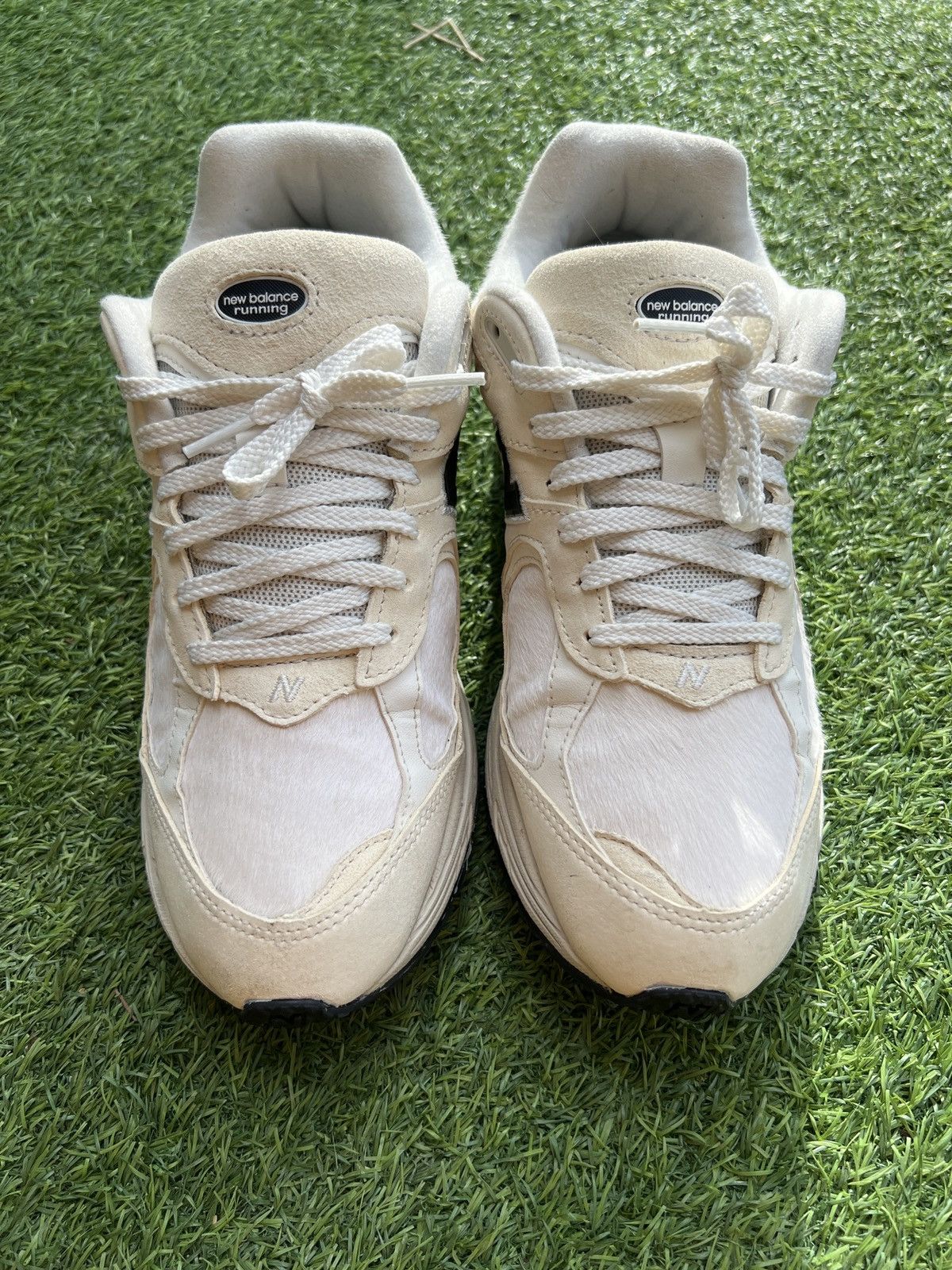 New Balance New Balance 2002R White Fur M2002RSW Size US 10 / EU 43 - 5 Thumbnail