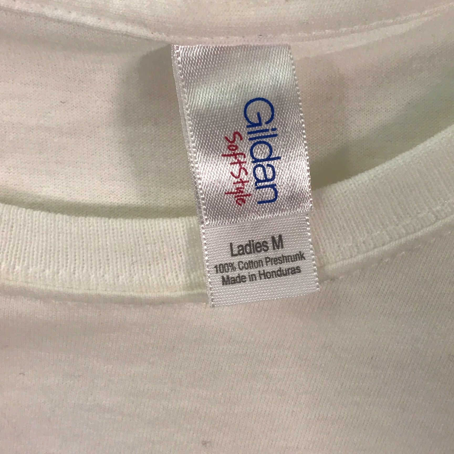 Gildan Gildan Womens Graphic White T Shirt Short Sleeve Dirty Girl Johnson Creek Size M Size M / US 6-8 / IT 42-44 - 5 Thumbnail