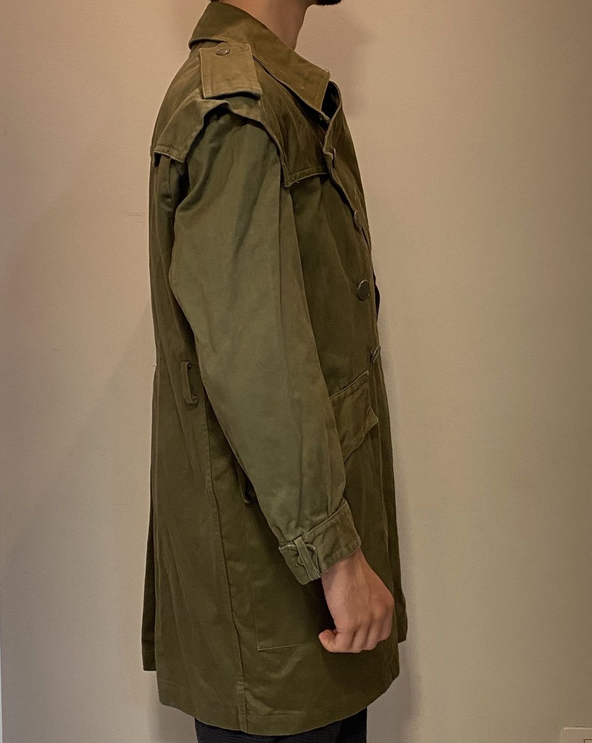 Vintage Vintage 1977 Spanish Army military Trench Coat Olive green Size US L / EU 52-54 / 3 - 16 Thumbnail